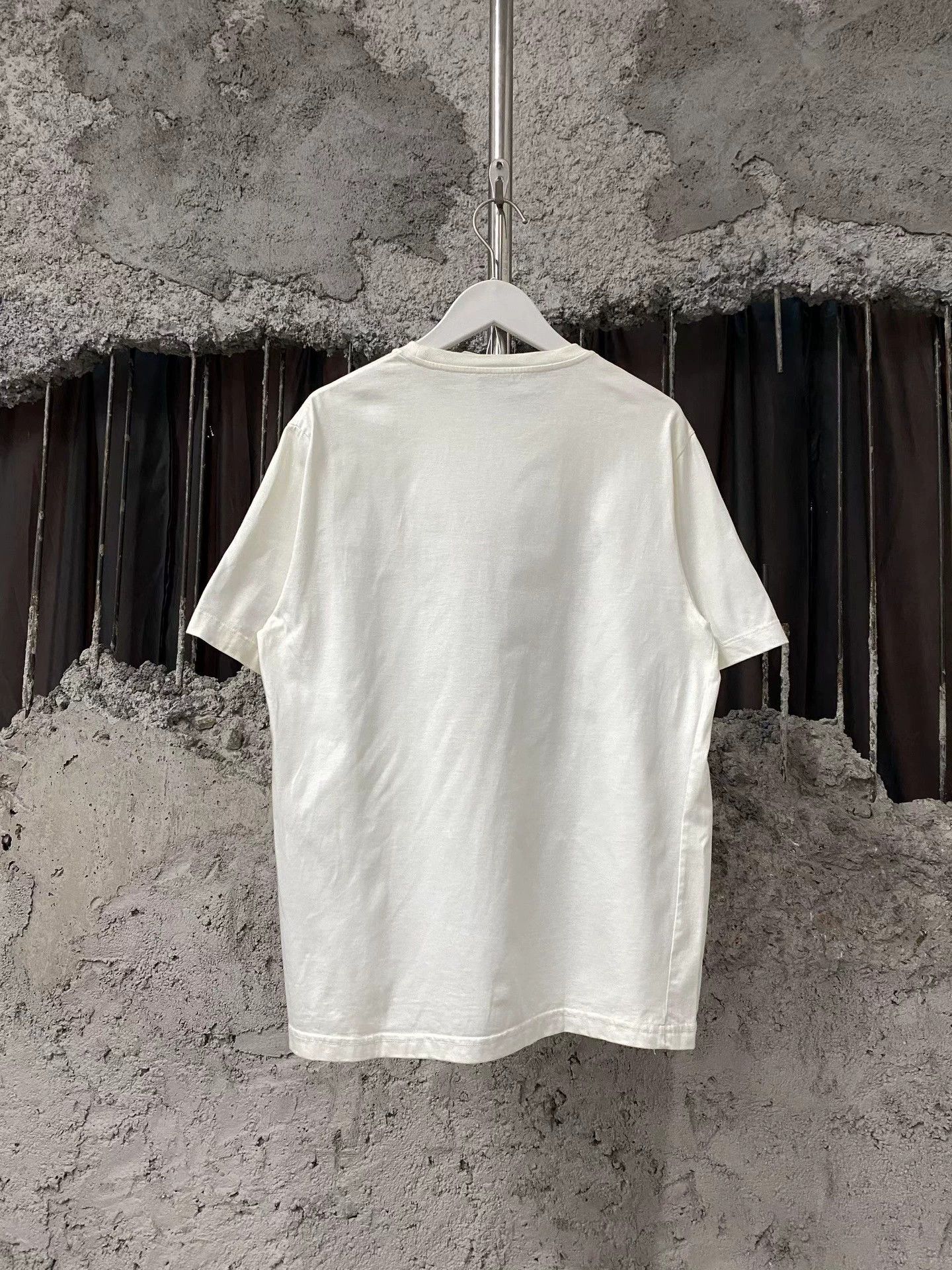 Hermes Hermes Robot Graphic Short Sleeve Tee - dmc Size US S / EU 44-46 / 1 - 2 Thumbnail