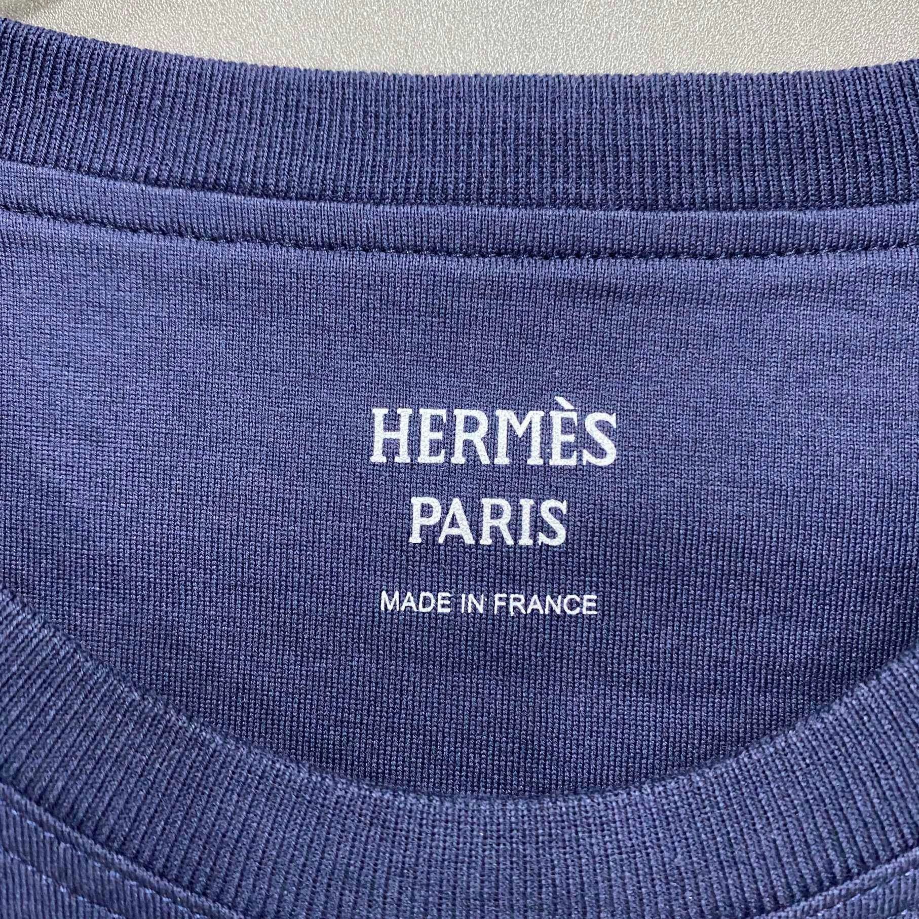Hermes HERMES Pocket Logo Short Sleeve Top - dmc Size US XS / EU 42 / 0 - 4 Thumbnail