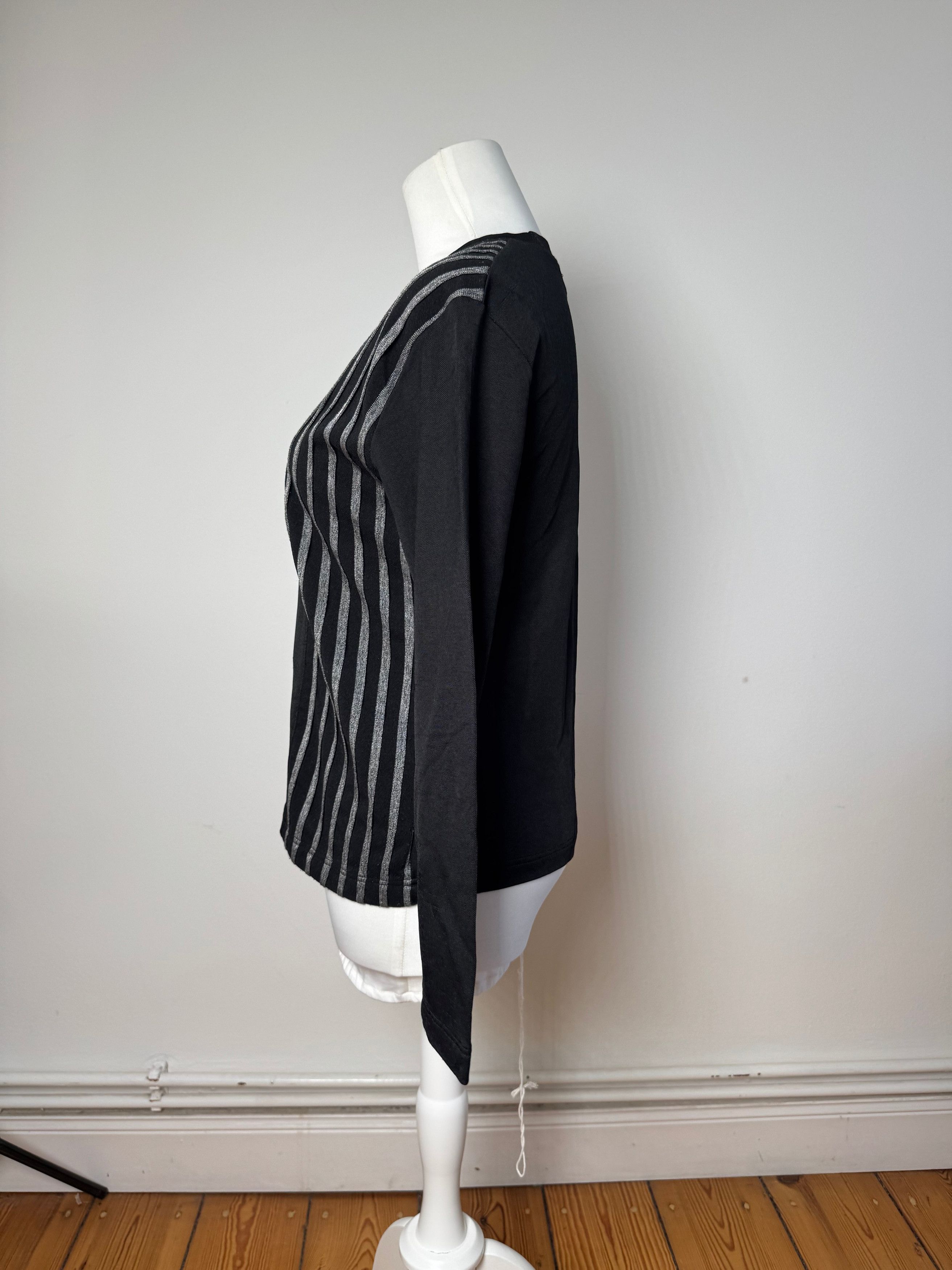 Fendi Vintage Polyester Striped Sweater M Size XS / US 0-2 / IT 36-38 - 2 Thumbnail
