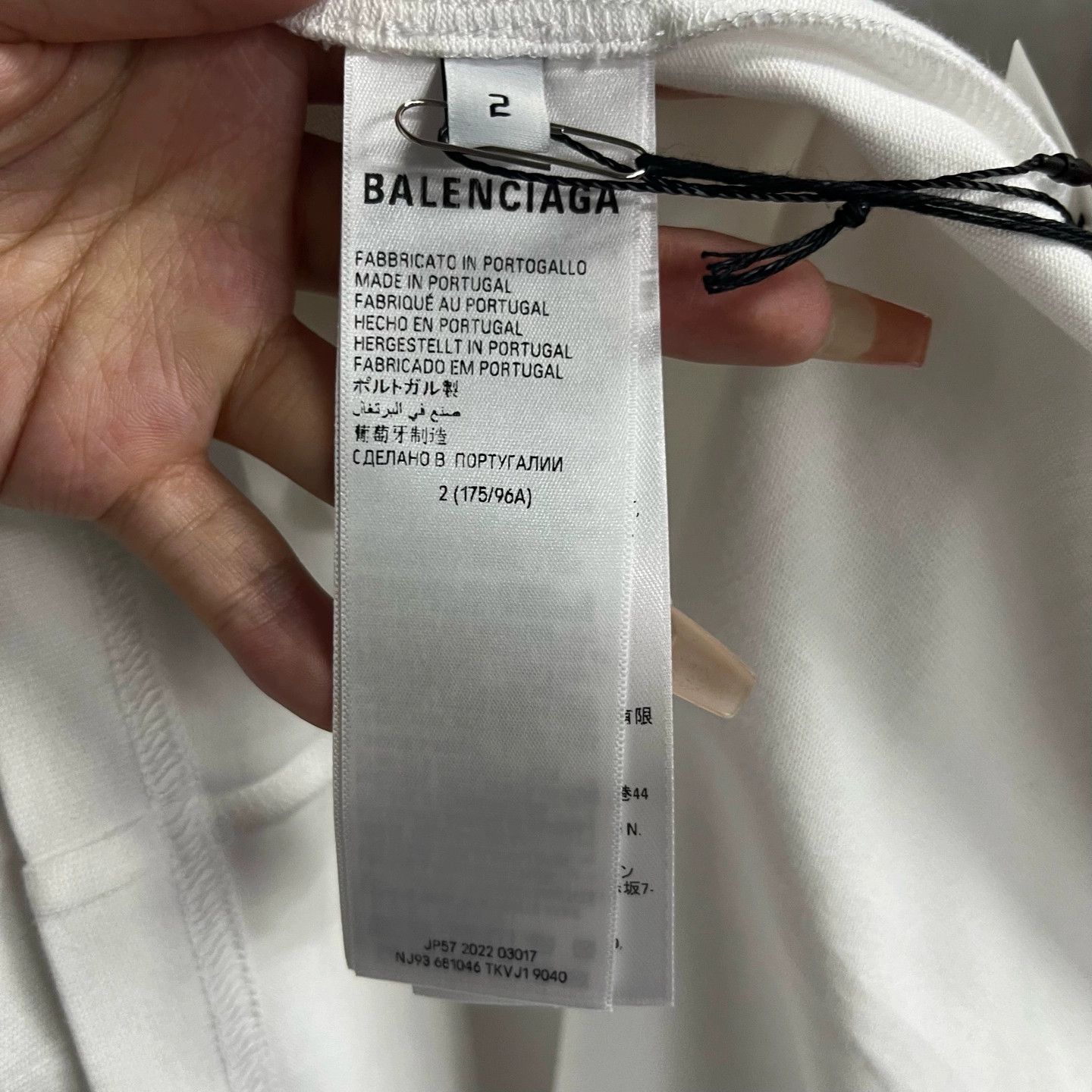 Balenciaga Balenciaga White Logo Embroidered Longsleeve T-Shirt - dmc Size US S / EU 44-46 / 1 - 3 Thumbnail