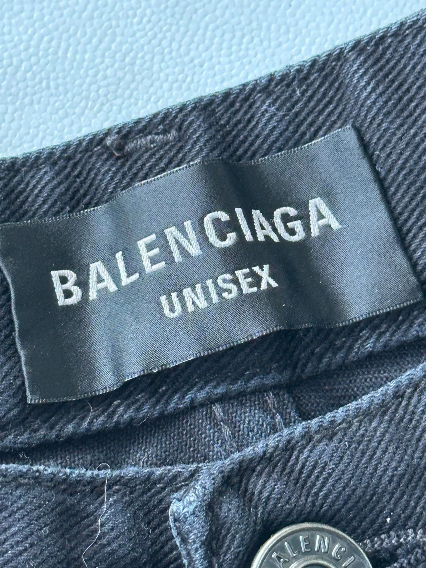 Balenciaga Balenciaga Fringe Denim Shorts - dmc Size US 30 / EU 46 - 2 Thumbnail