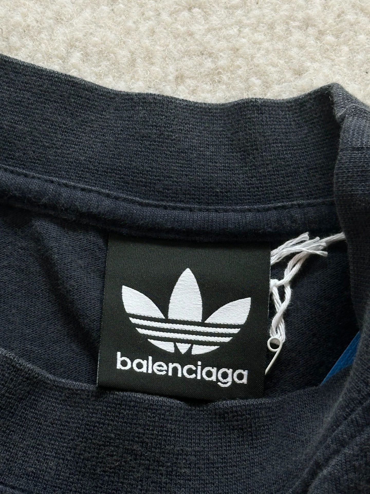 Balenciaga Balenciaga Adidas Vintage Short Sleeve Tee - dmc Size US S / EU 44-46 / 1 - 2 Thumbnail