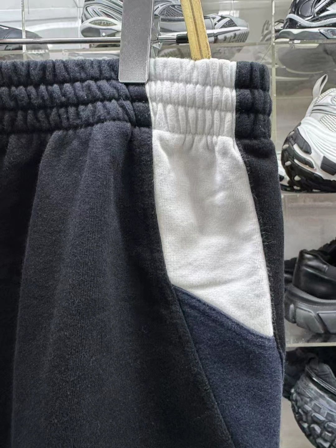 Balenciaga Balenciaga 3B Sports Shorts L - dmc Size US 36 / EU 52 - 3 Thumbnail