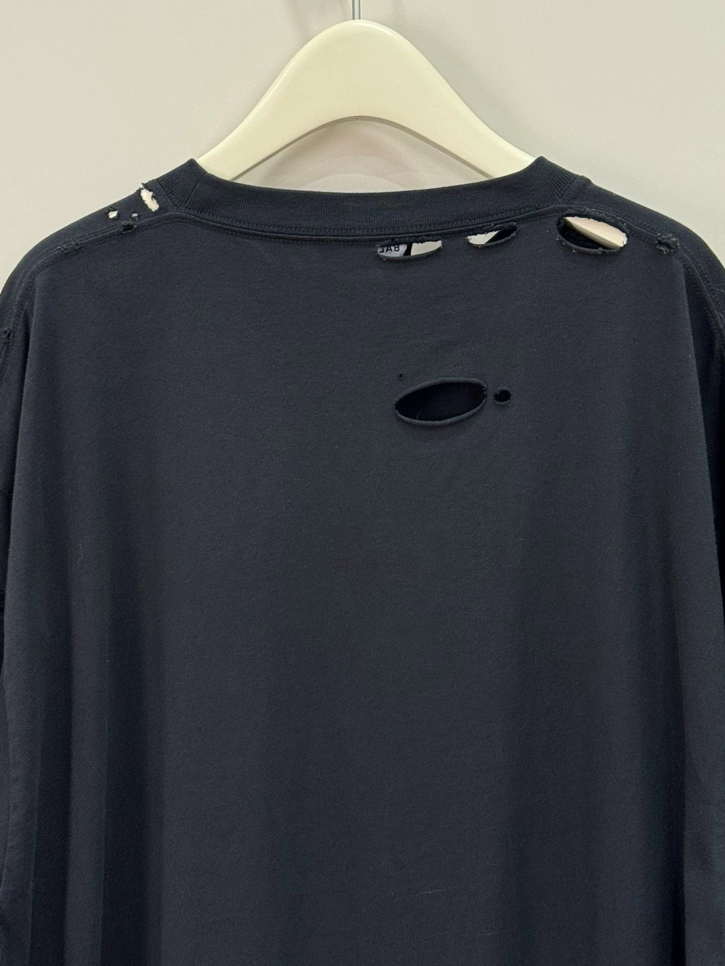 Balenciaga Balenciaga Distressed Print Slogan Tee - dmc Size US S / EU 44-46 / 1 - 5 Thumbnail