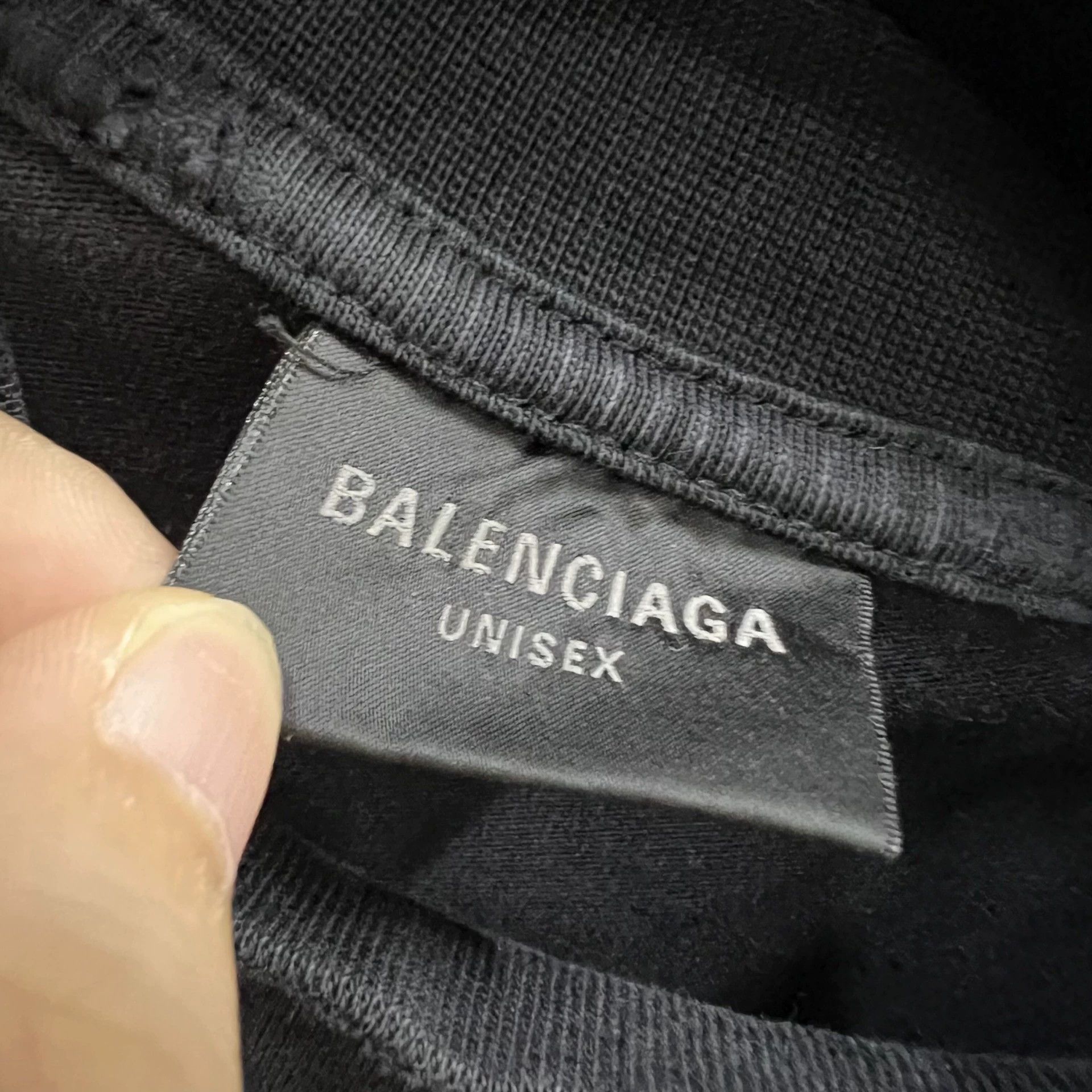 Balenciaga Balenciaga Distressed Logo Oversized Tee - dmc Size US S / EU 44-46 / 1 - 2 Thumbnail