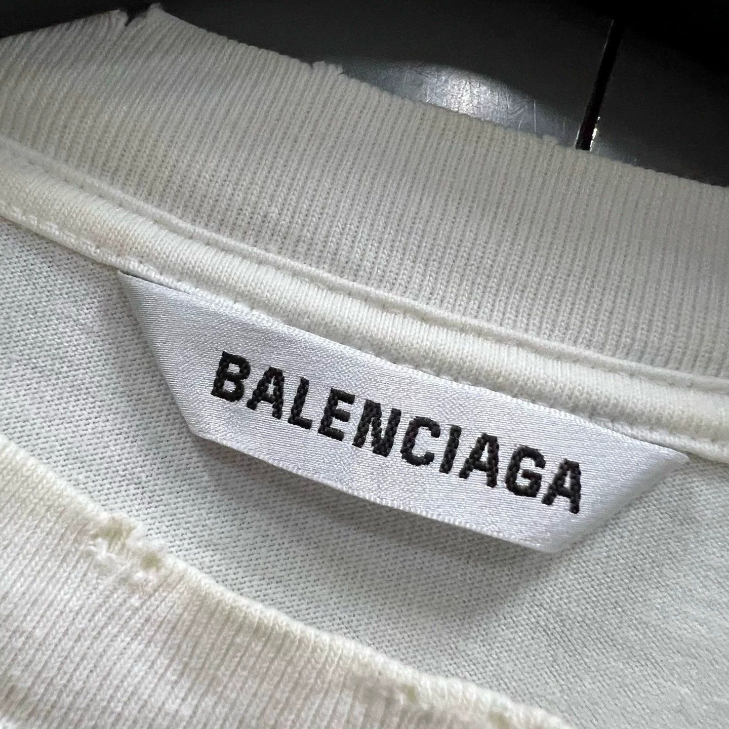 Balenciaga Balenciaga Vintage Cathedral Print Tee - dmc Size US XS / EU 42 / 0 - 3 Thumbnail