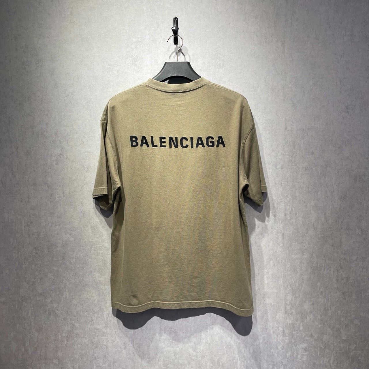 Balenciaga Balenciaga Logo Embroidered Olive Green Tee - dmc Size US M / EU 48-50 / 2 - 2 Thumbnail
