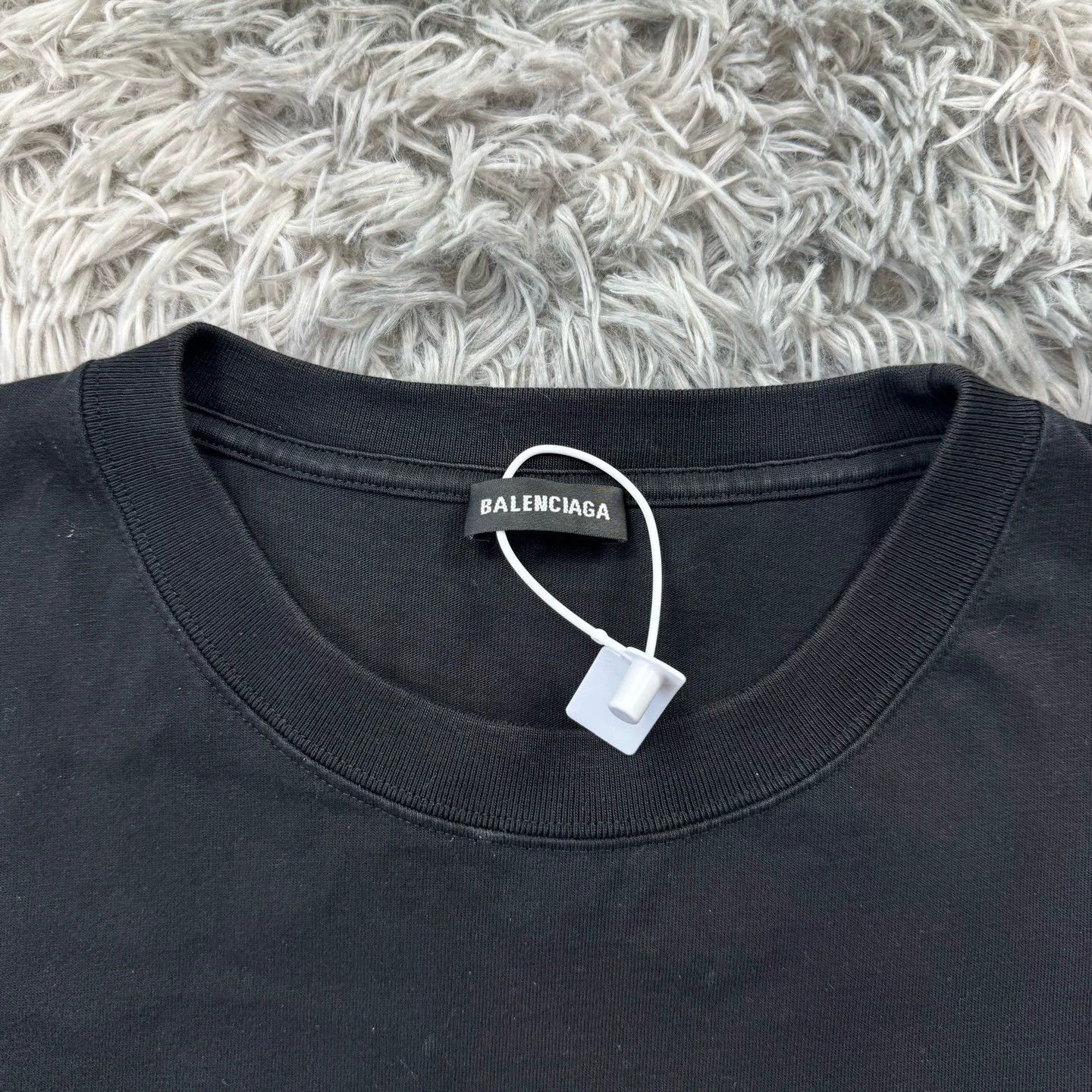 Balenciaga Balenciaga Mastercard Short Sleeve T-Shirt - dmc Size US XXL / EU 58 / 5 - 5 Thumbnail