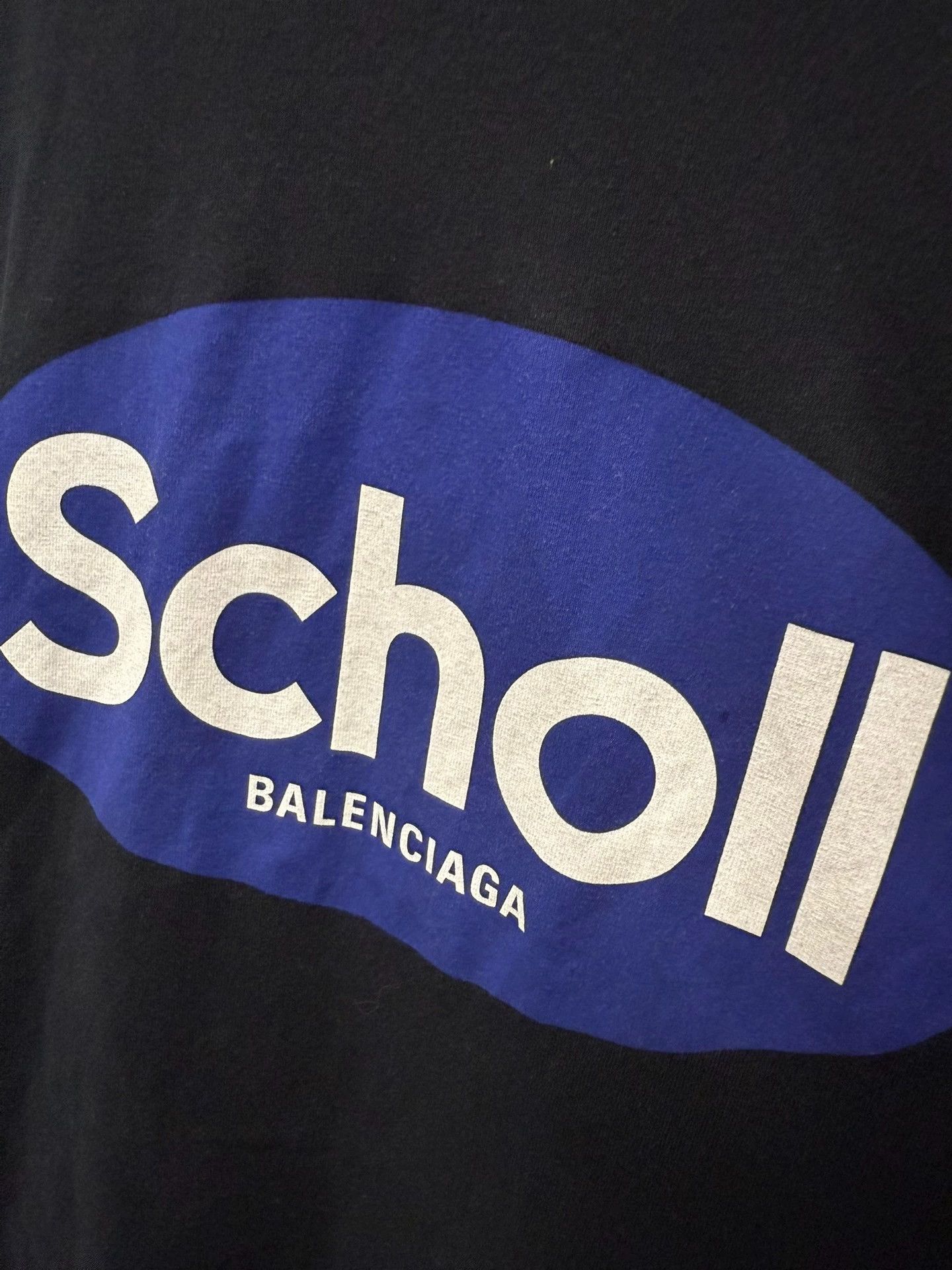 Balenciaga Balenciaga 25FW Scholl Logo Tee - dmc Size US XXL / EU 58 / 5 - 4 Thumbnail