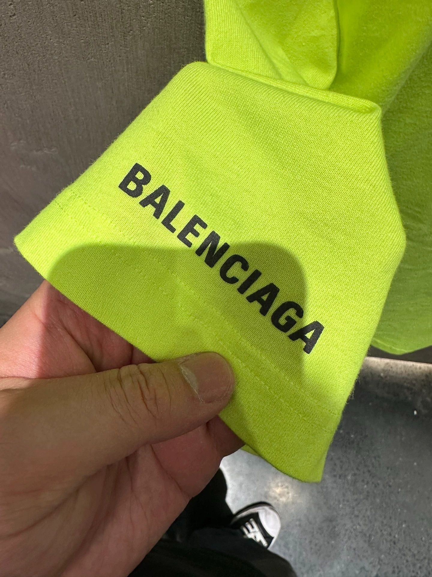 Balenciaga Balenciaga World Food Programme Neon Green Tee - dmc Size US S / EU 44-46 / 1 - 6 Thumbnail