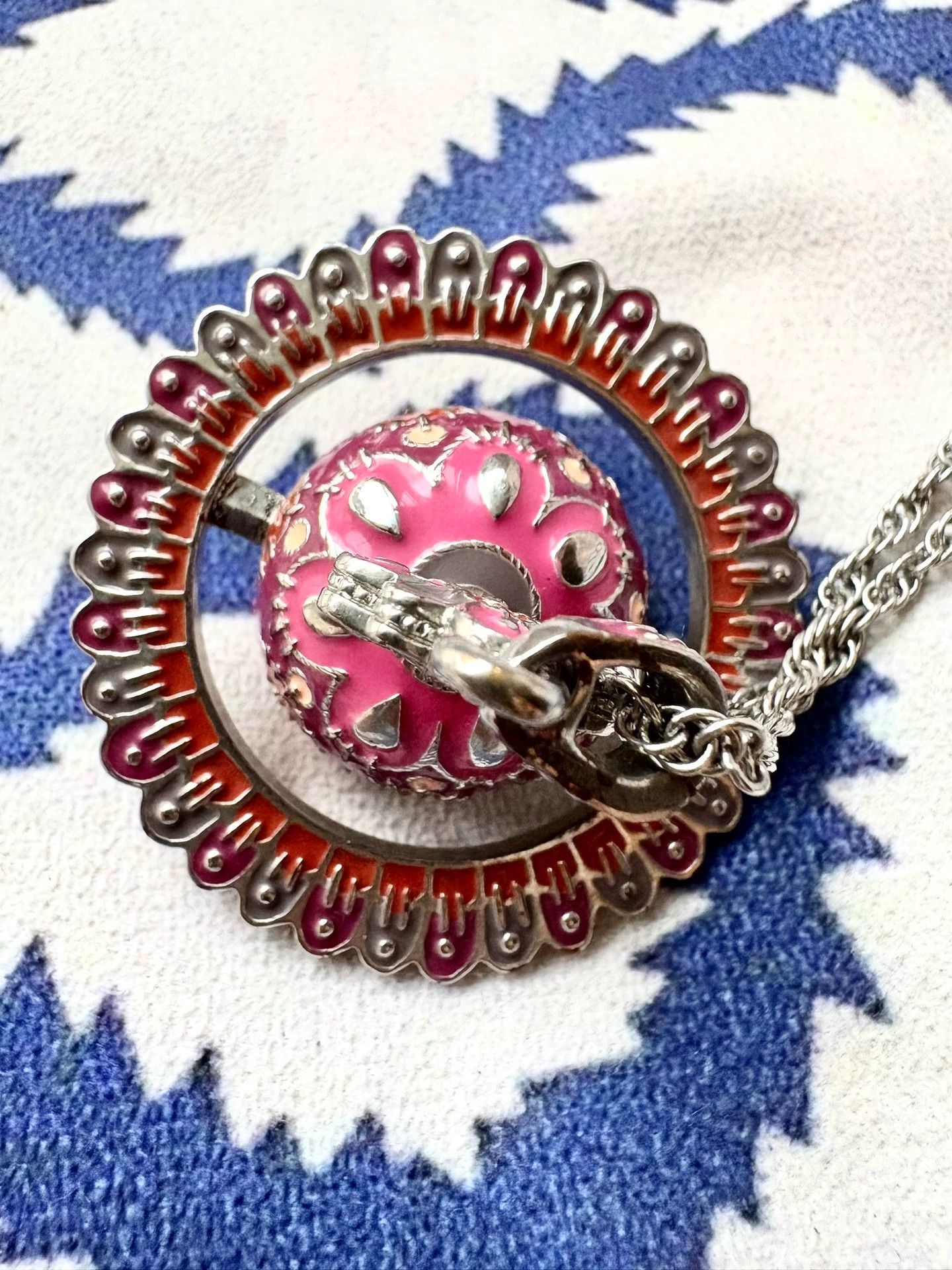 Vivienne Westwood Vivienne Westwood Pink Orb Pendant Necklace - dmc Size ONE SIZE - 4 Thumbnail