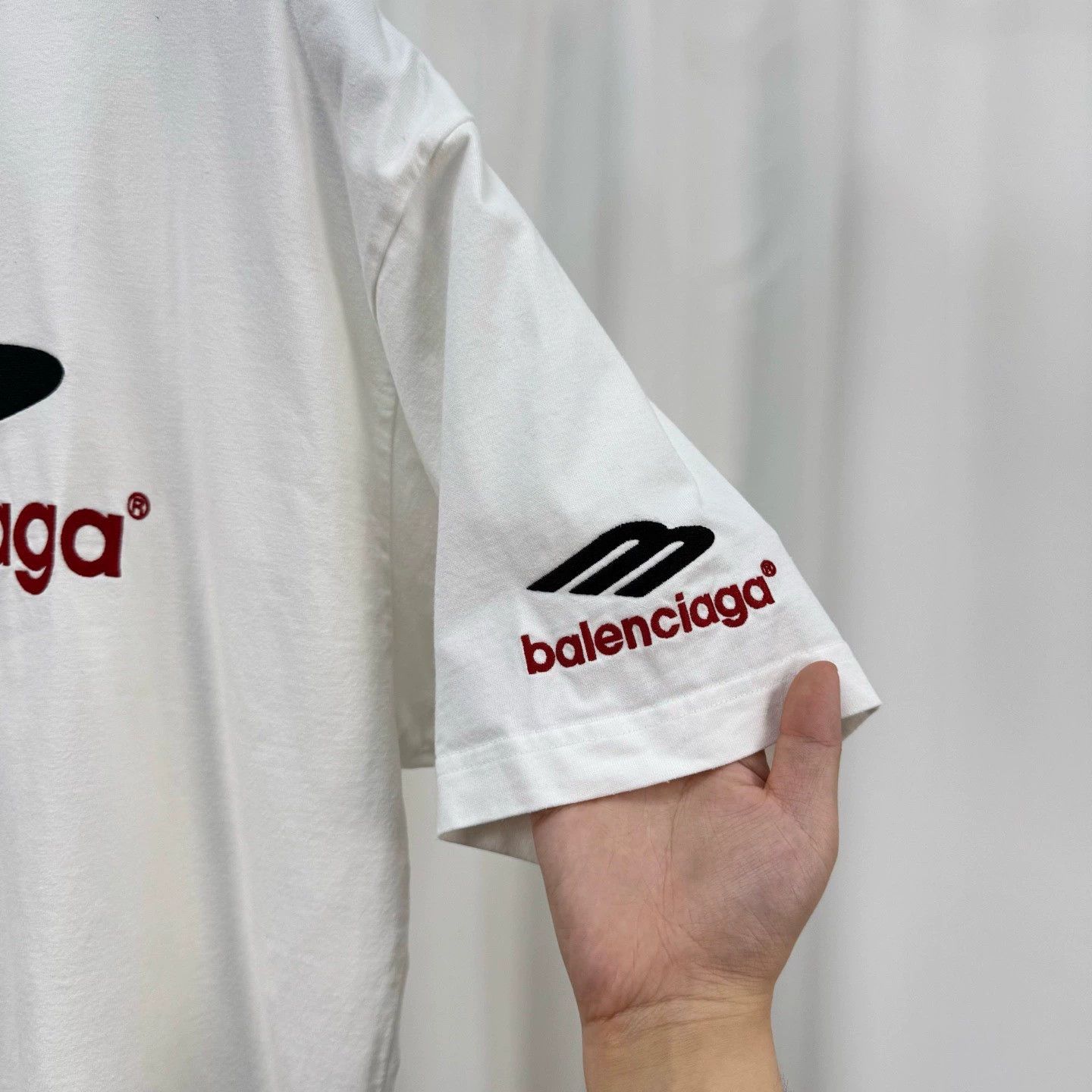 Balenciaga Balenciaga 3B Embroidered Short Sleeve Tee - dmc Size US XS / EU 42 / 0 - 4 Thumbnail