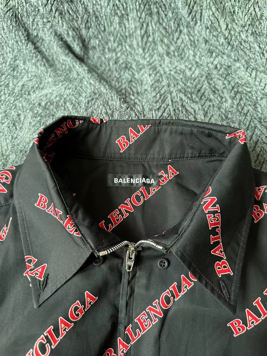 Balenciaga Balenciaga Logo Print Zip Short Sleeve Shirt - dmc Size US L / EU 52-54 / 3 - 3 Thumbnail