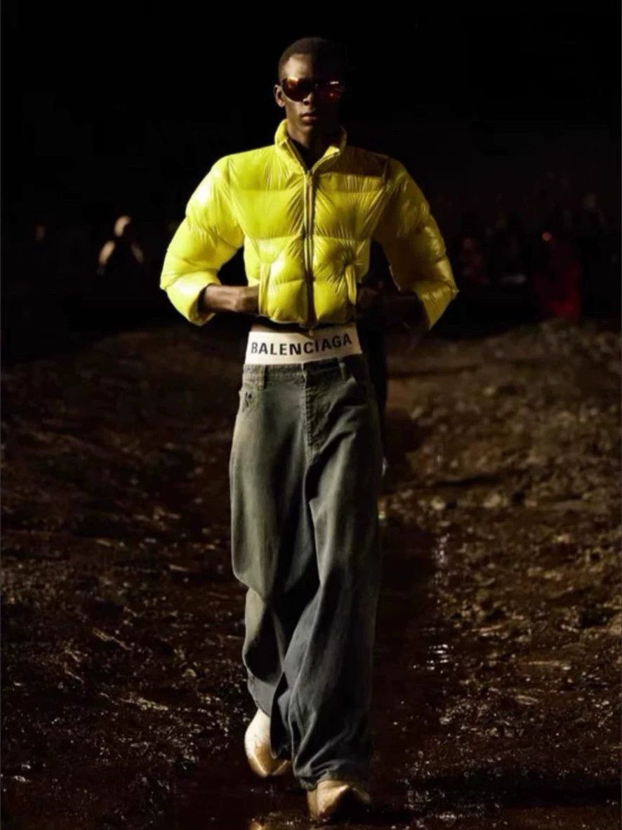 Balenciaga Balenciaga 23SS Runway Slim Puffer Jacket - dmc Size US L / EU 52-54 / 3 - 5 Thumbnail