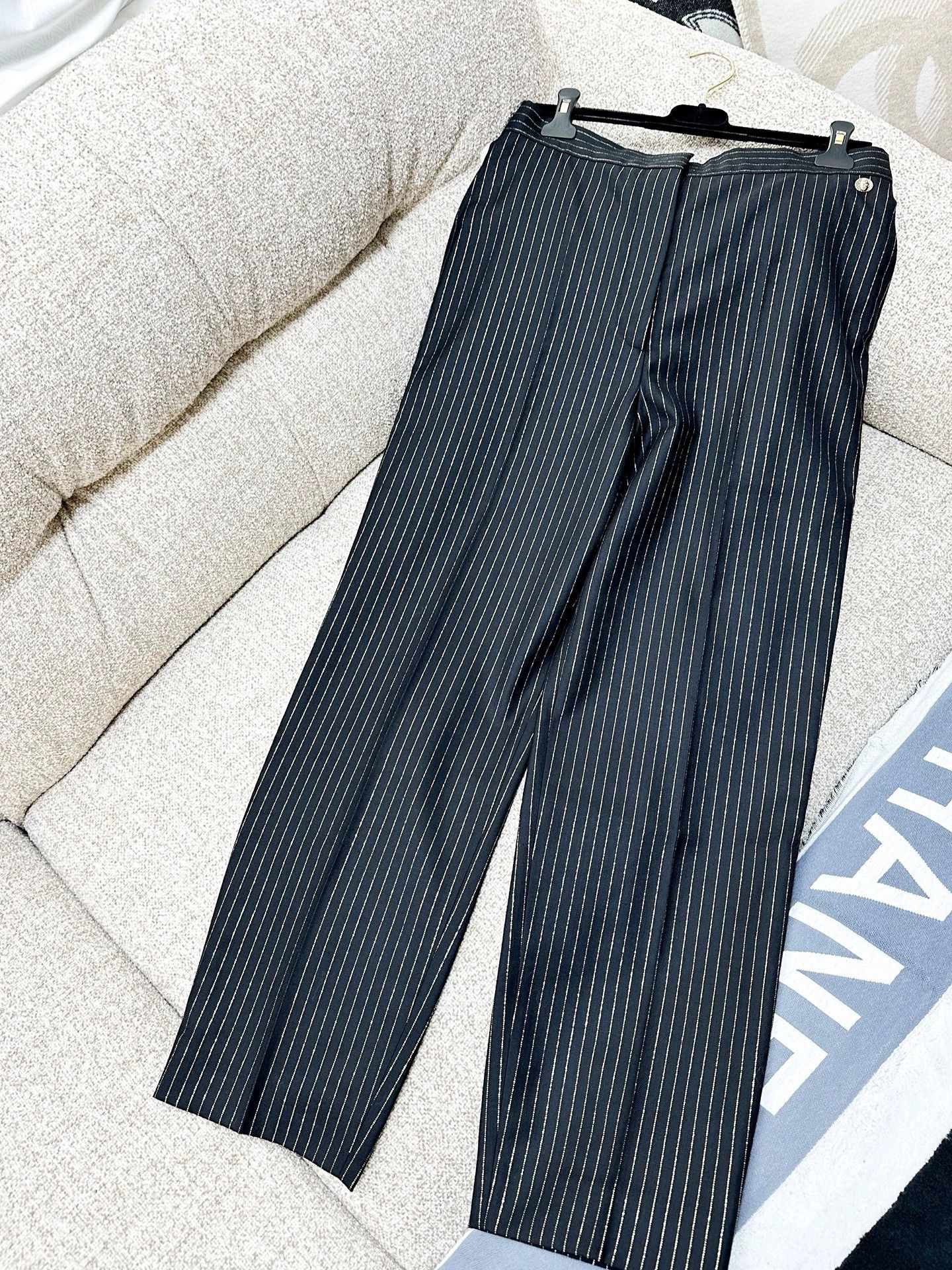 Chanel Chanel 19A Black Gold Stripe Pants - dmc Size US 31 - 3 Thumbnail