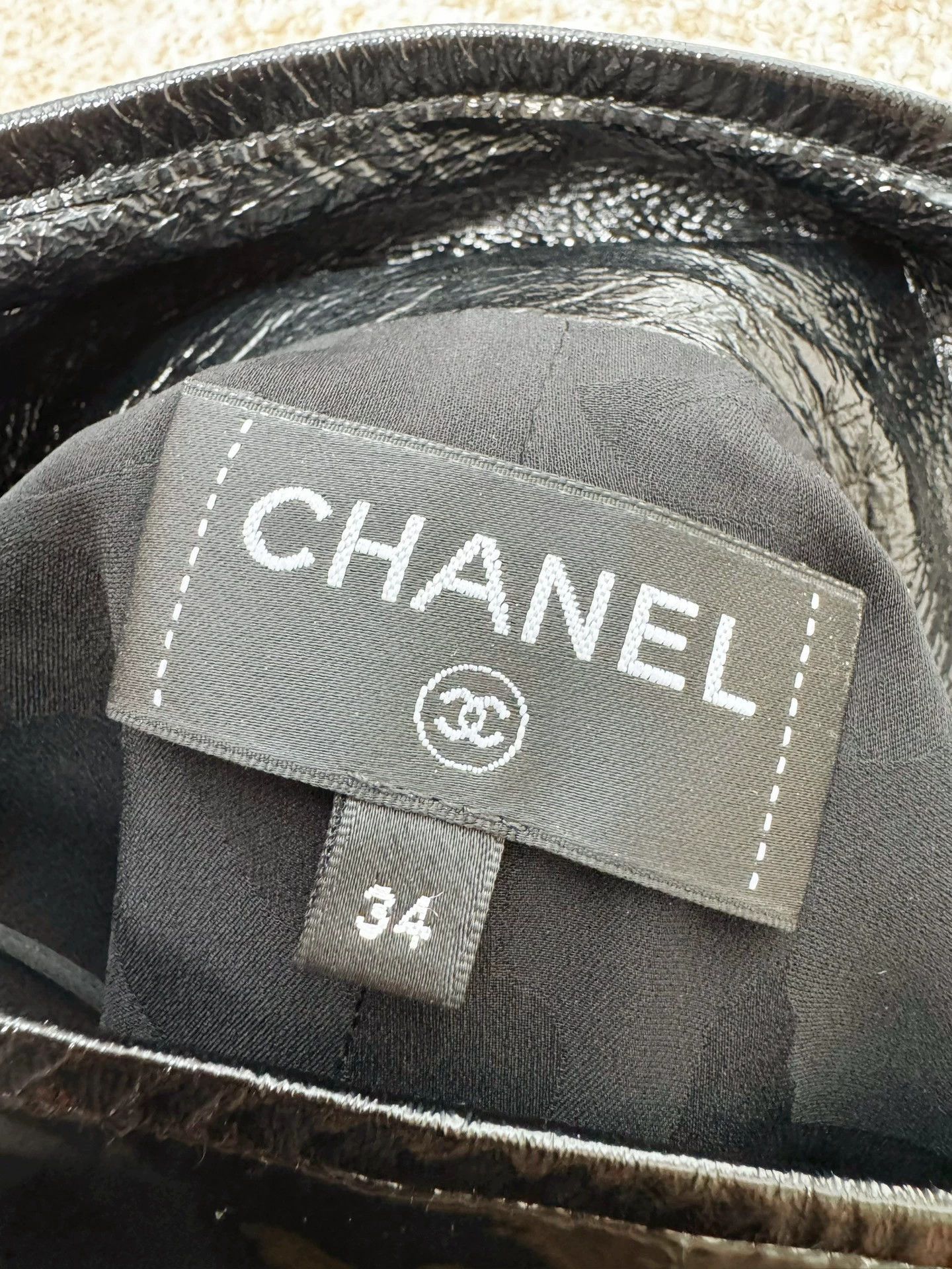 Chanel Chanel 23K Black Camellia Button Skirt - dmc Size US 34 / EU 50 - 4 Thumbnail