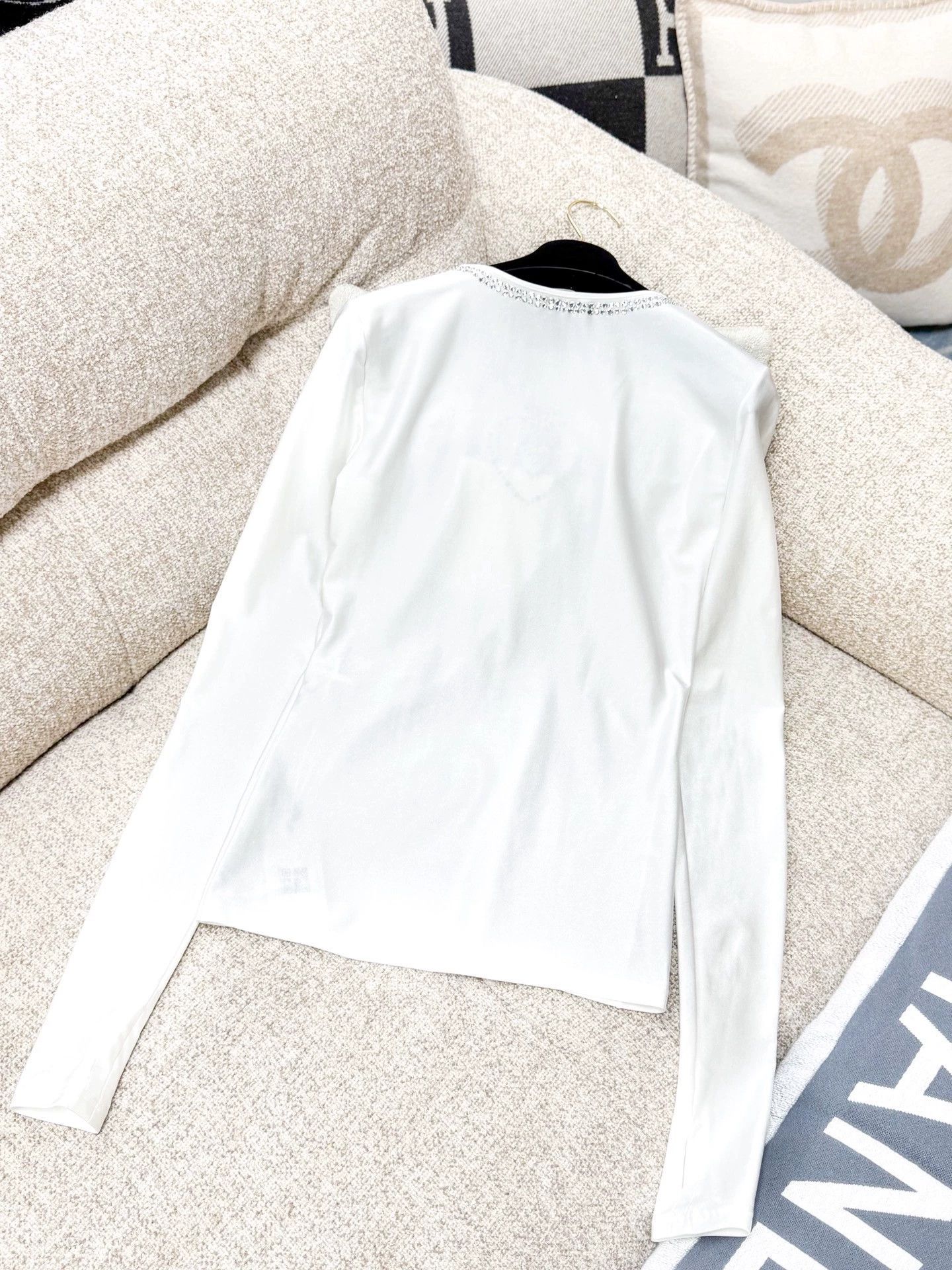 Chanel Chanel 21K White Crystal Heart Top - dmc Size US M / EU 48-50 / 2 - 2 Thumbnail