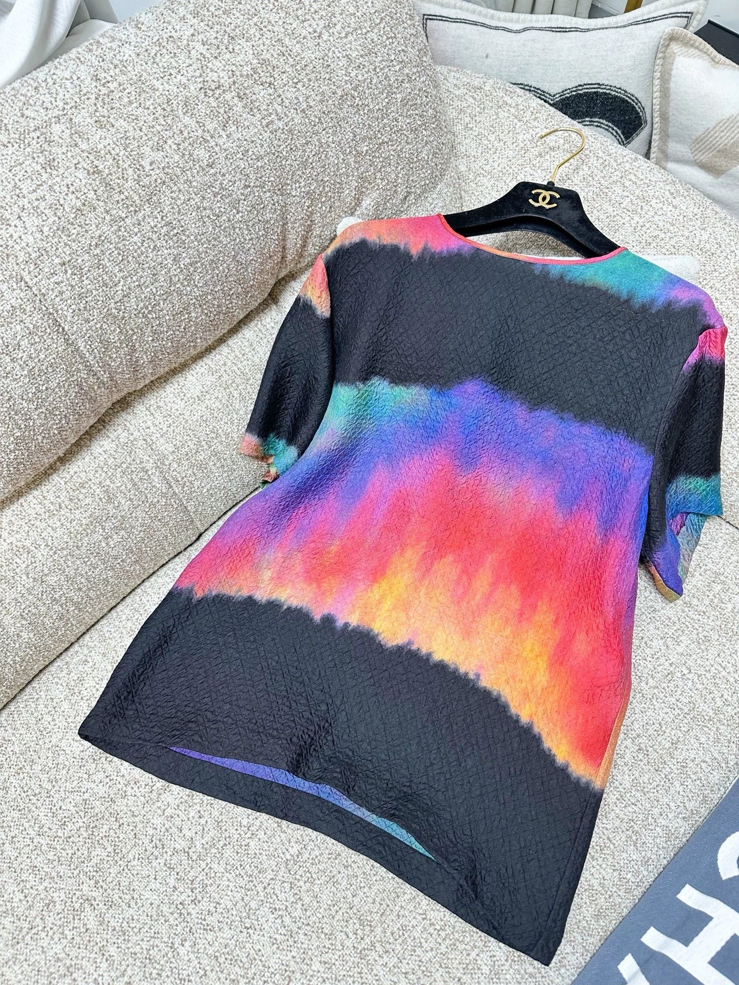 Chanel Chanel 20A Tie-Dye Short-Sleeve Top - dmc Size US L / EU 52-54 / 3 - 2 Thumbnail