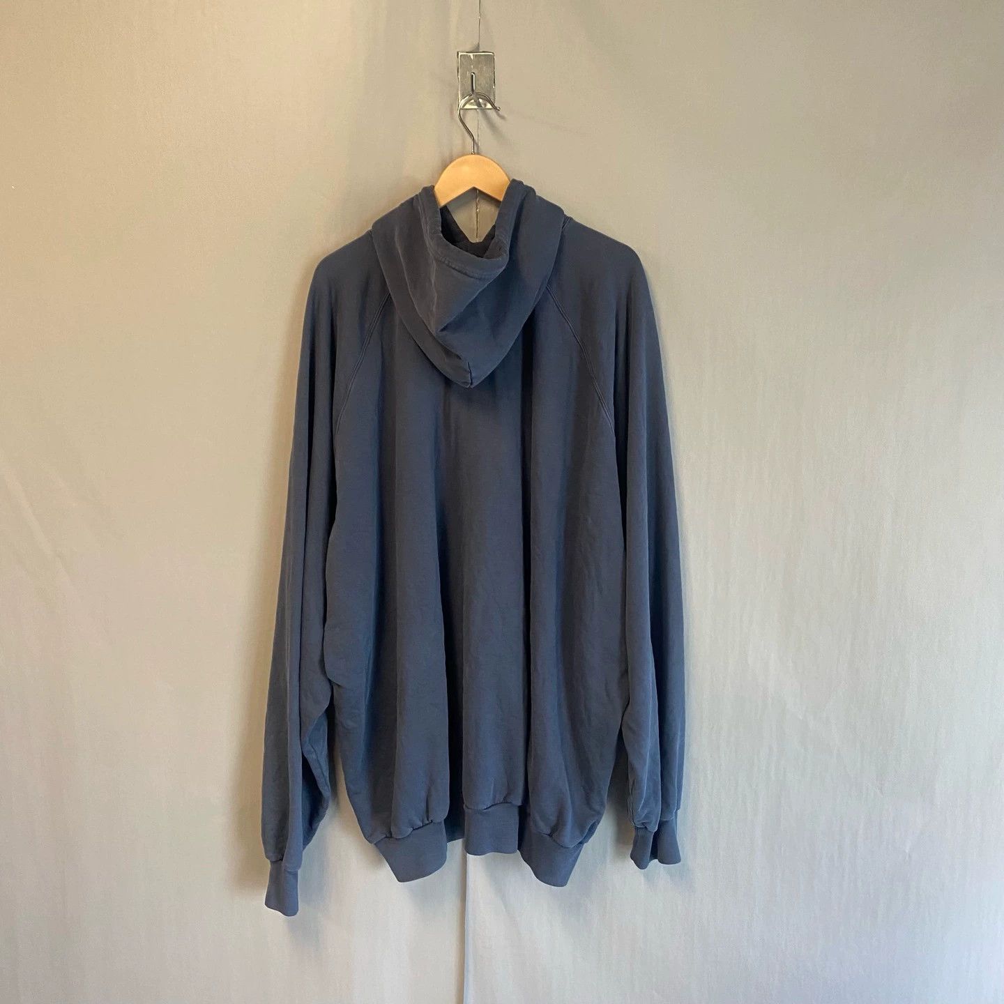 Balenciaga Balenciaga Ice Blue Distressed Sweatshirt - dmc Size US S / EU 44-46 / 1 - 2 Thumbnail
