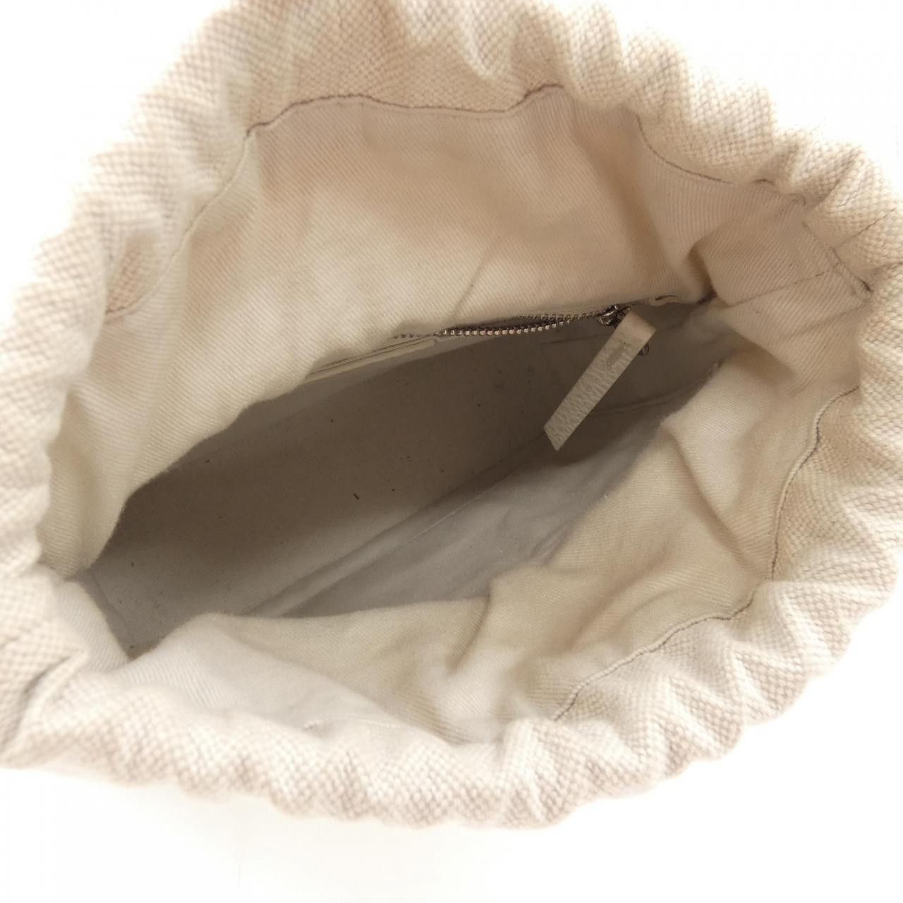 Maison Margiela Maison Martin Margiela Maison Margiela SB1WG0018 Grainy Calf Leather Bag Leather Crossbody Bag SB1WG0018 DUTY FREE for USA Size ONE SIZE - 6 Thumbnail