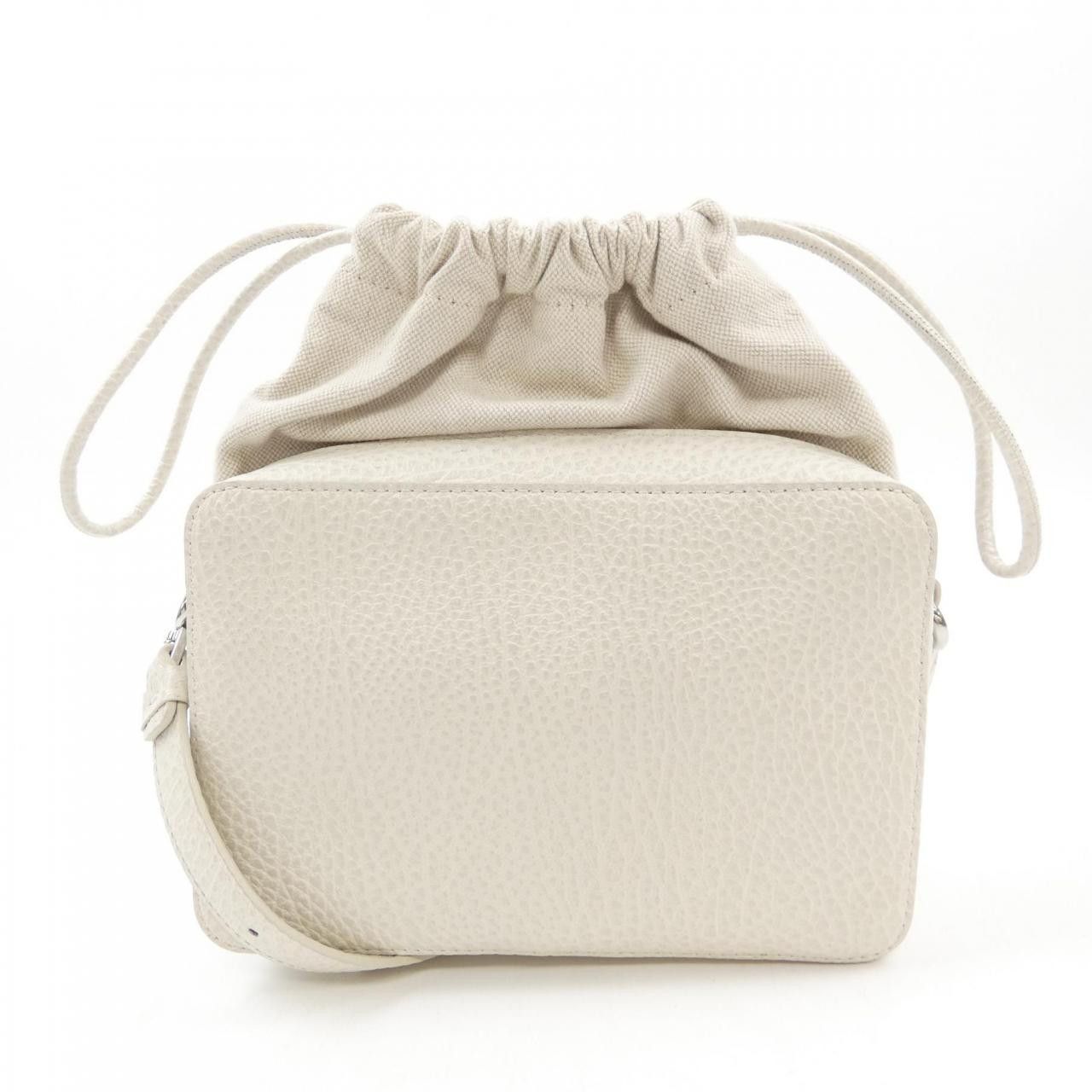 Maison Margiela Maison Martin Margiela Maison Margiela SB1WG0018 Grainy Calf Leather Bag Leather Crossbody Bag SB1WG0018 DUTY FREE for USA Size ONE SIZE - 3 Thumbnail