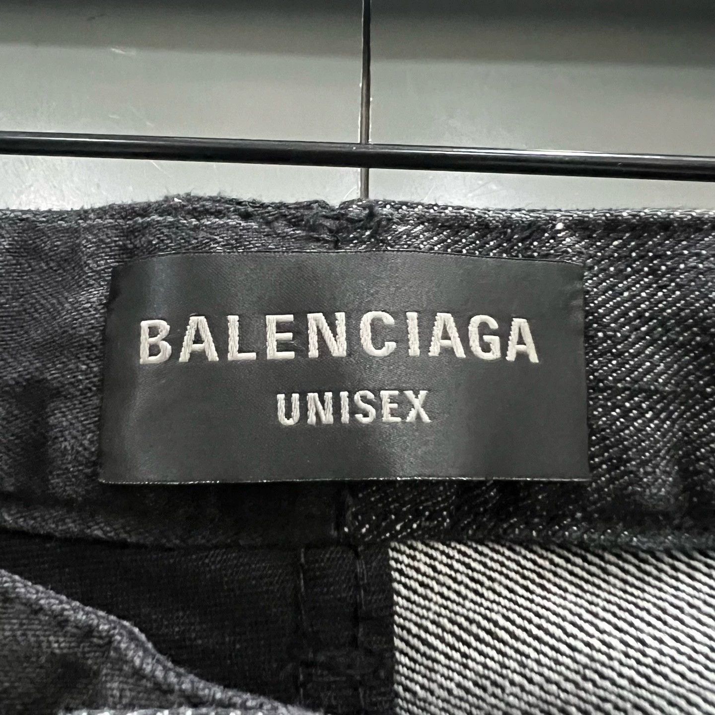 Balenciaga Balenciaga Patchwork Asymmetric Jeans - dmc Size US 26 / EU 42 - 2 Thumbnail