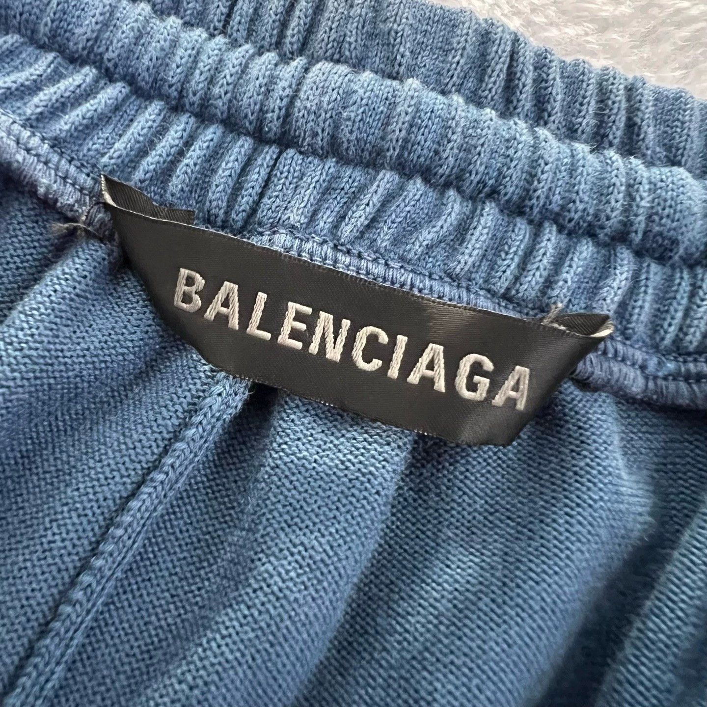 Balenciaga Balenciaga Distressed Flame Logo Shorts - dmc Size US 26 / EU 42 - 3 Thumbnail