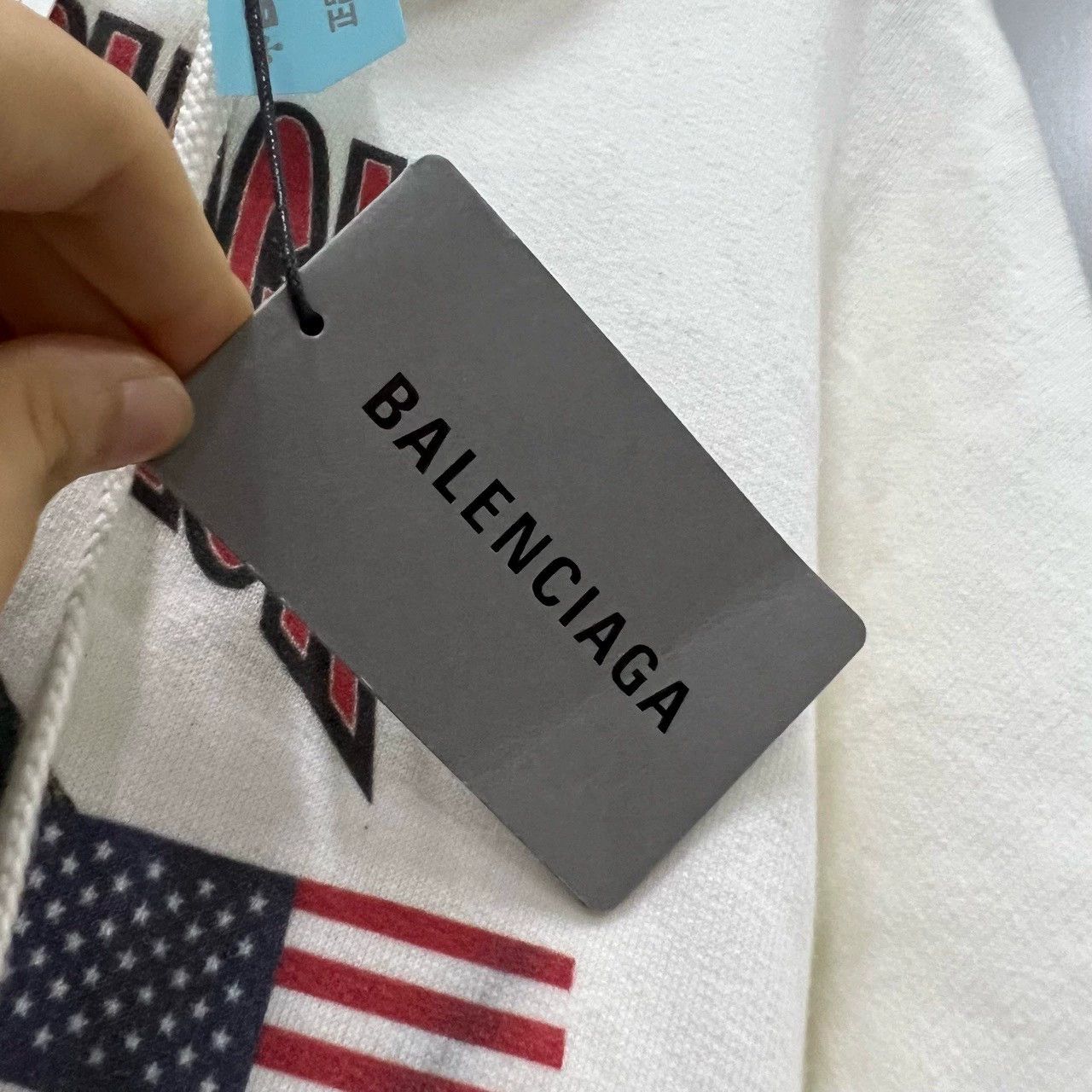 Balenciaga White Graphic Logo Hoodie - dmc