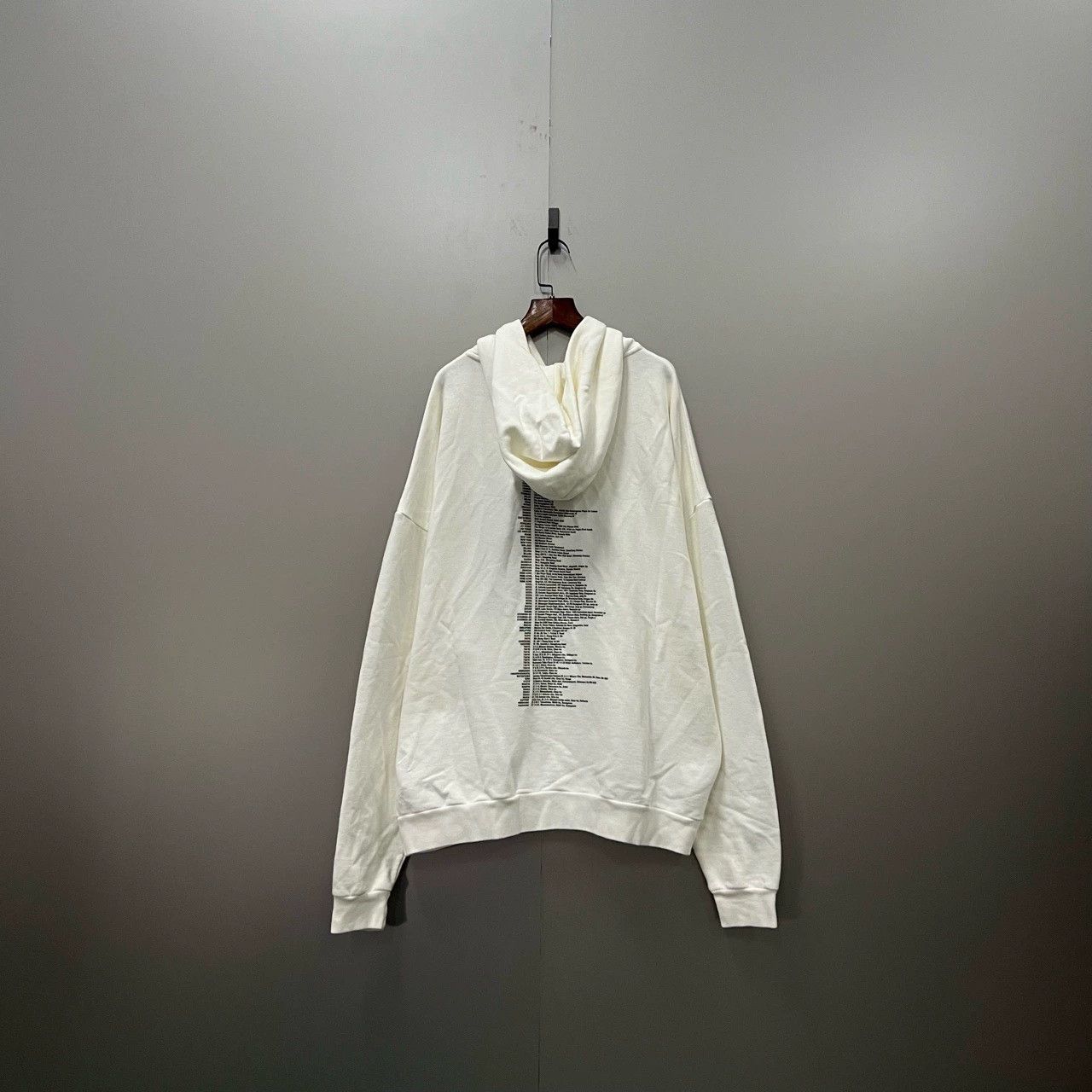Balenciaga White Graphic Logo Hoodie - dmc