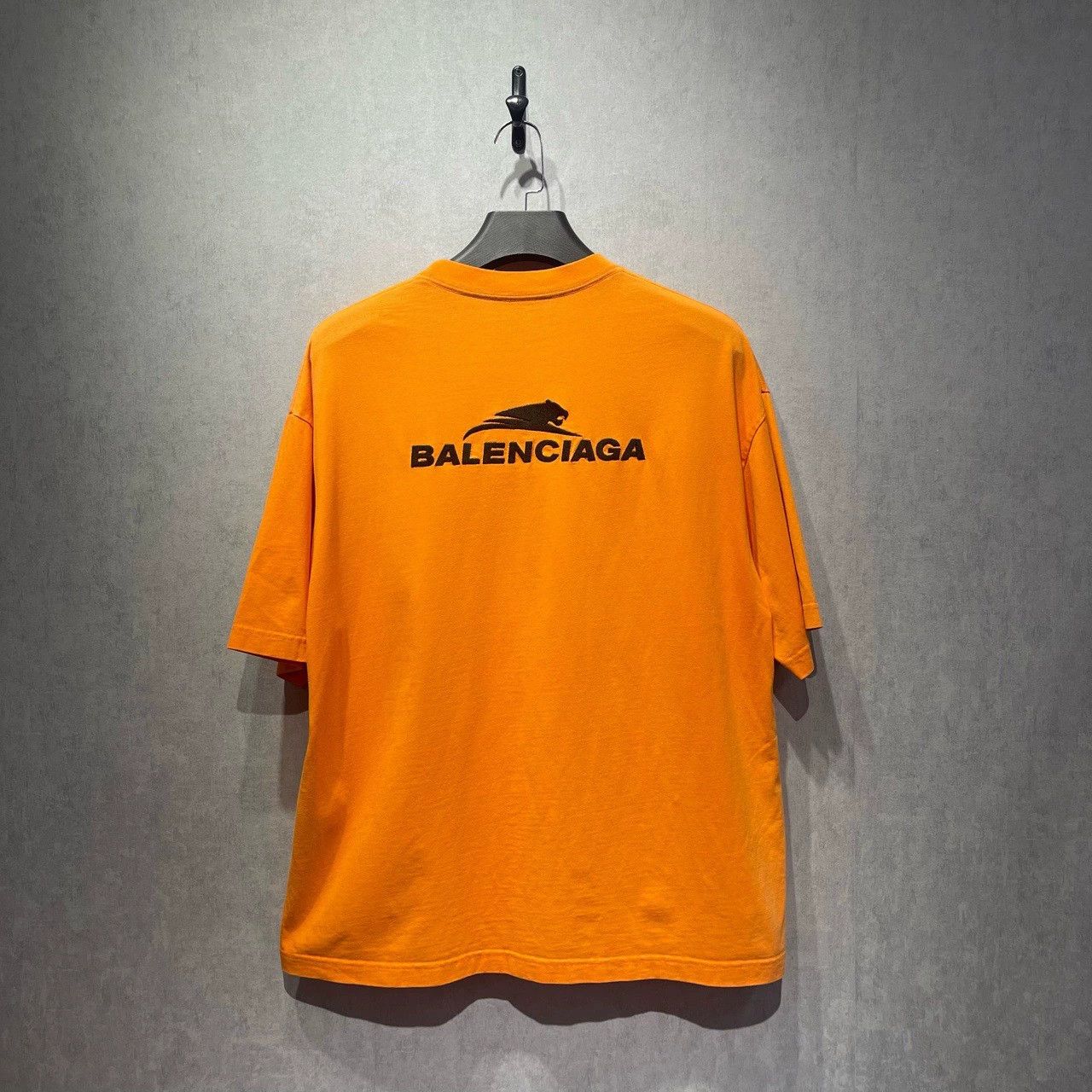 Balenciaga Balenciaga Orange Logo Embroidered T-shirt - dmc Size US M / EU 48-50 / 2 - 2 Thumbnail