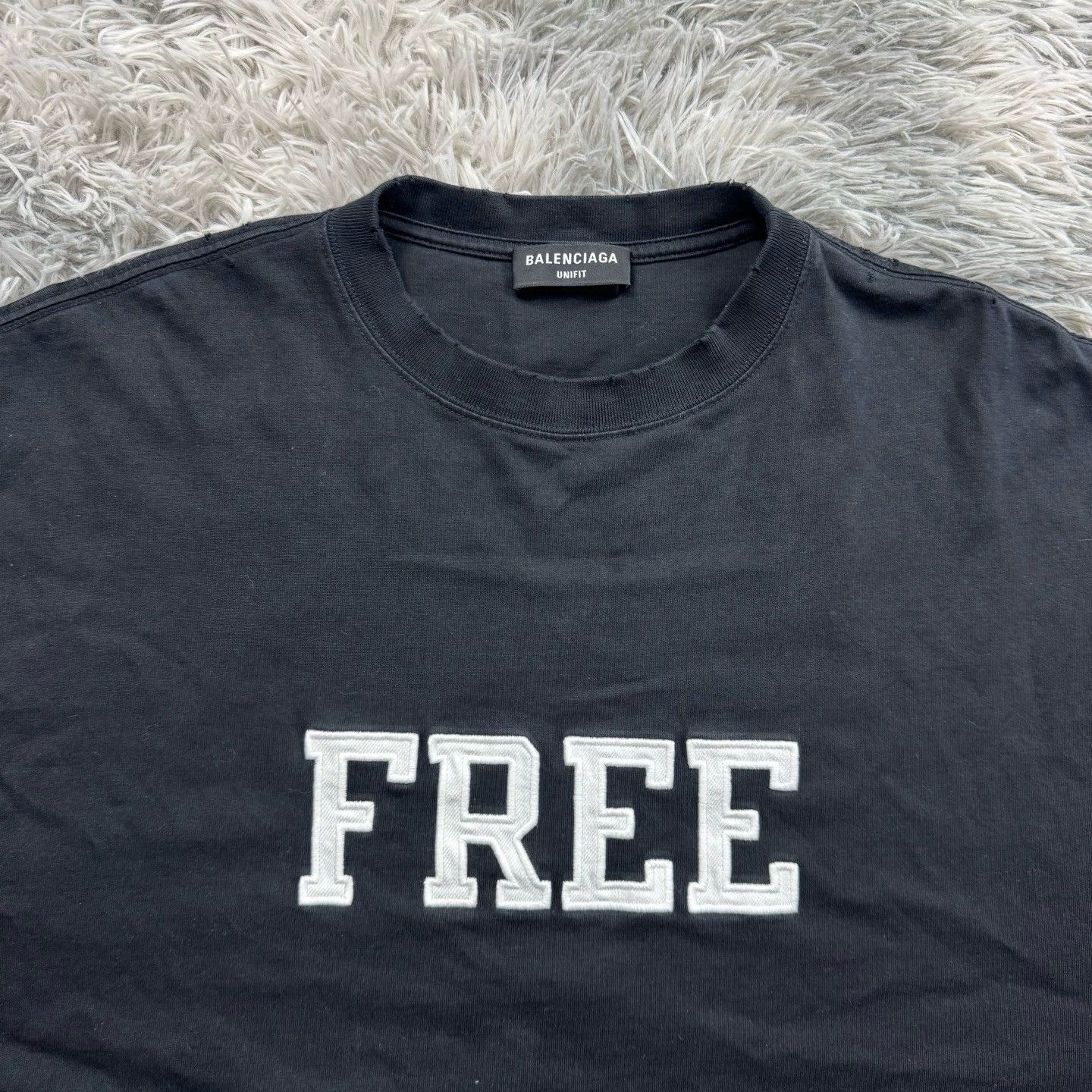 Balenciaga Balenciaga Free Short Sleeve T-Shirt - dmc Size US XS / EU 42 / 0 - 4 Thumbnail