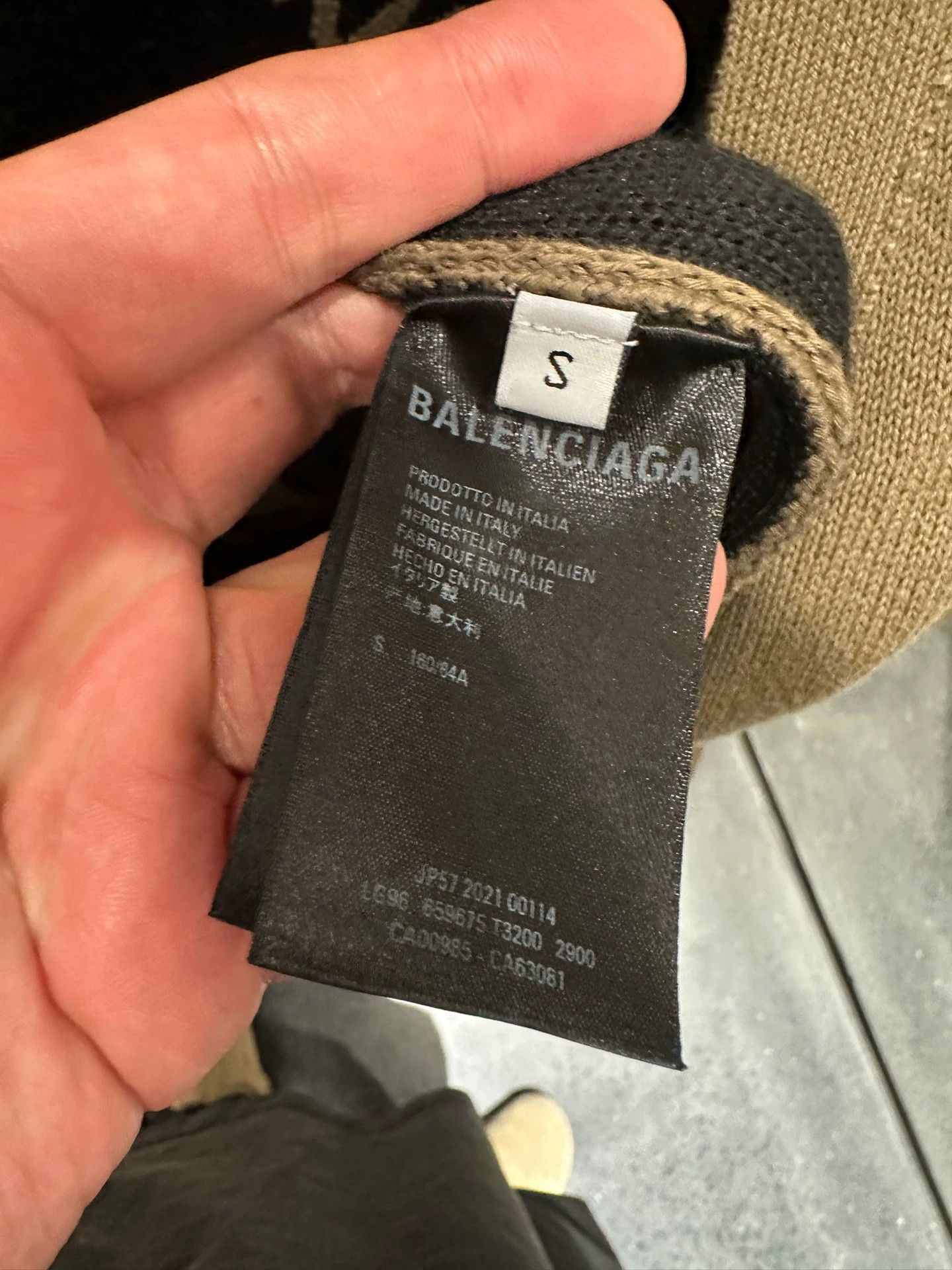 Balenciaga Balenciaga Logo Print Cardigan Sweater - dmc Size US S / EU 44-46 / 1 - 4 Thumbnail