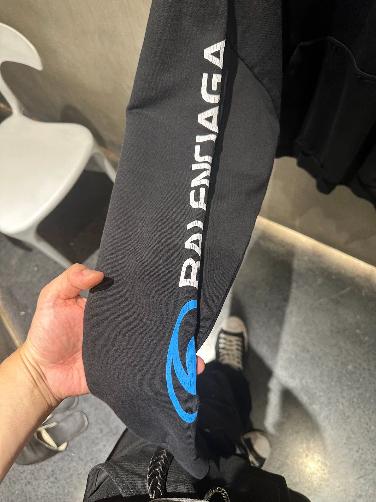 Balenciaga Balenciaga Surf Logo Hoodie - dmc Size US L / EU 52-54 / 3 - 4 Thumbnail