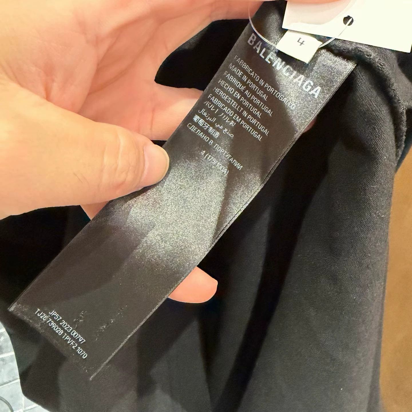 Balenciaga Balenciaga Phantom Logo Black T-shirt - dmc Size US M / EU 48-50 / 2 - 5 Thumbnail