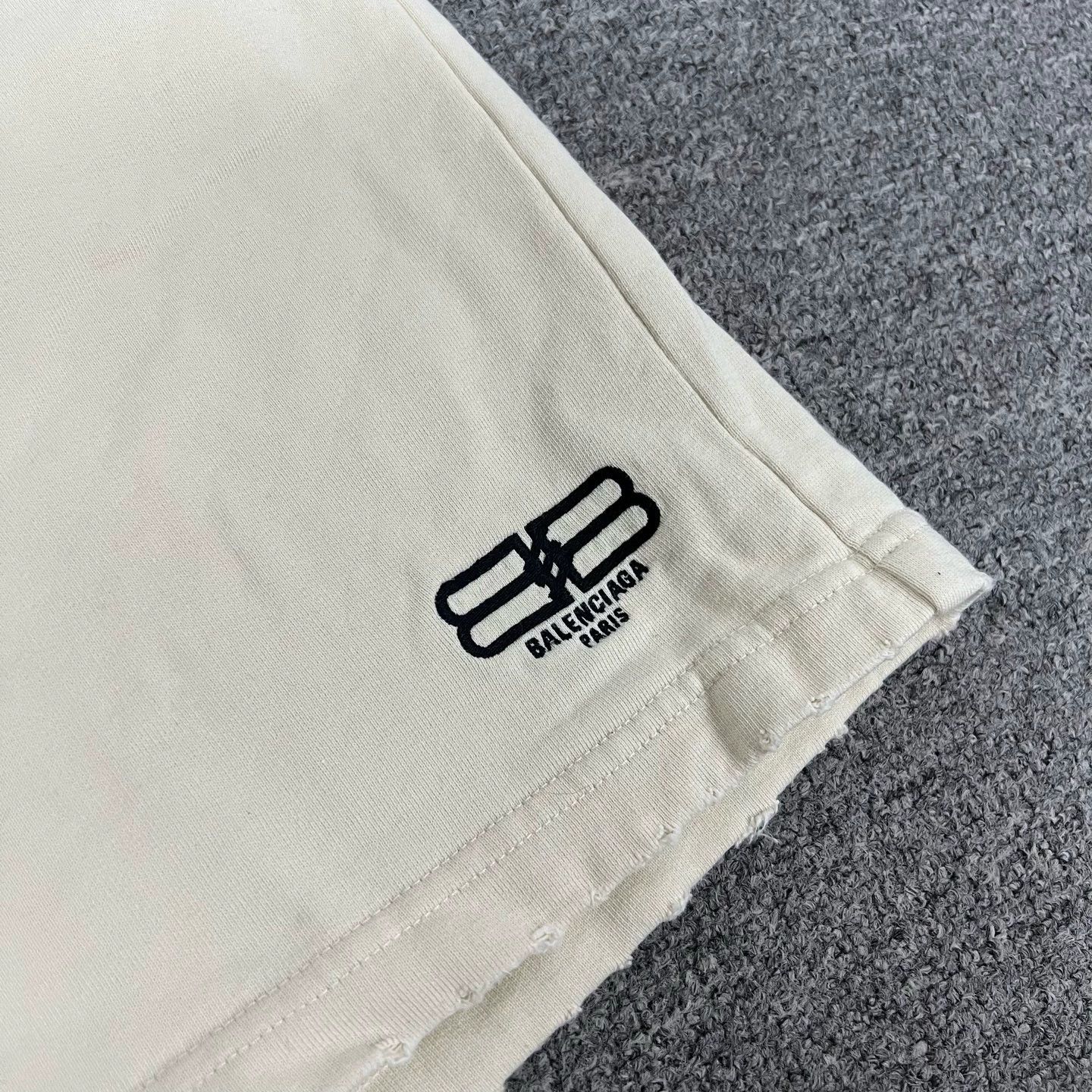 Balenciaga Balenciaga BB Logo Embroidered Casual Shorts - dmc Size US 28 / EU 44 - 5 Thumbnail