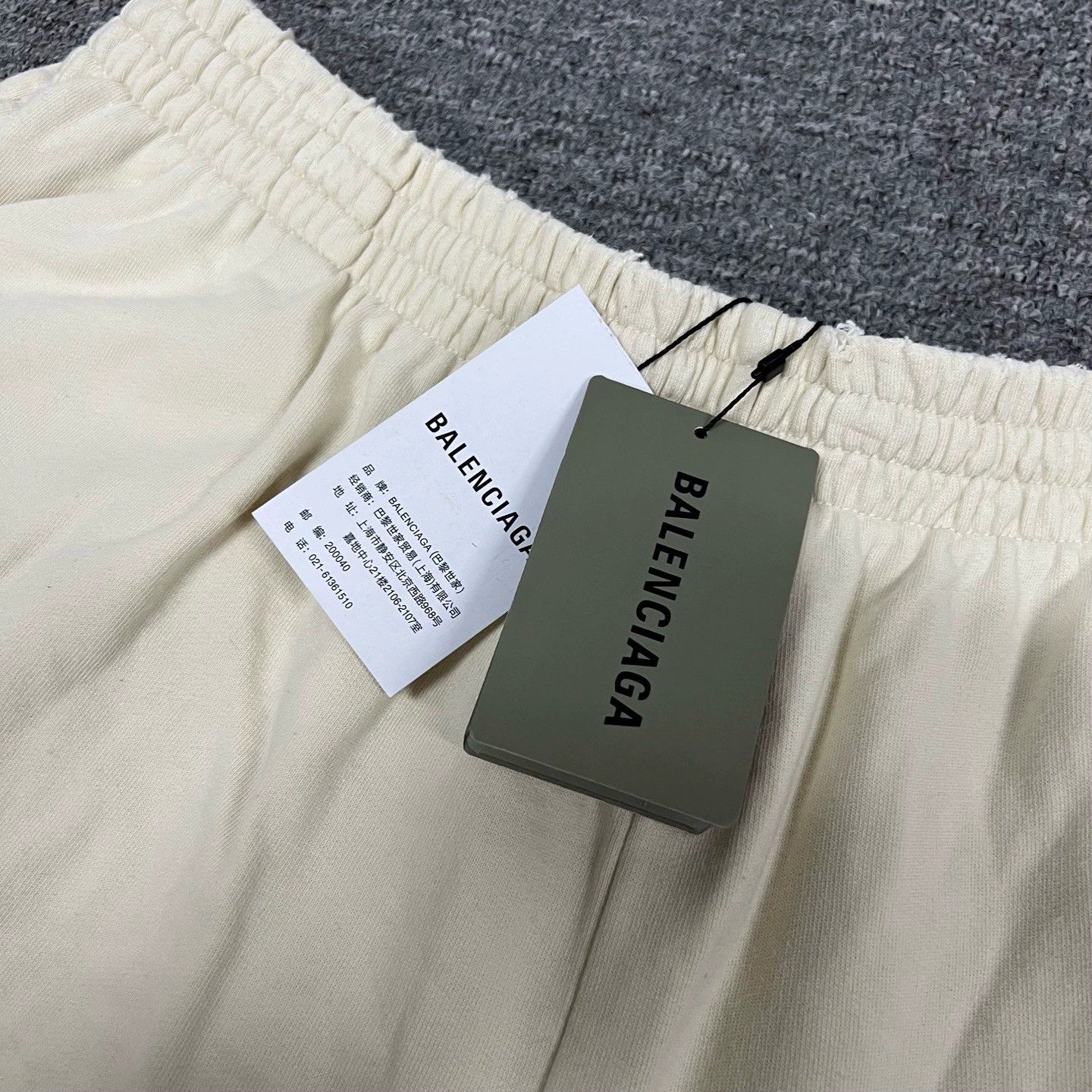 Balenciaga Balenciaga BB Logo Embroidered Casual Shorts - dmc Size US 28 / EU 44 - 4 Thumbnail