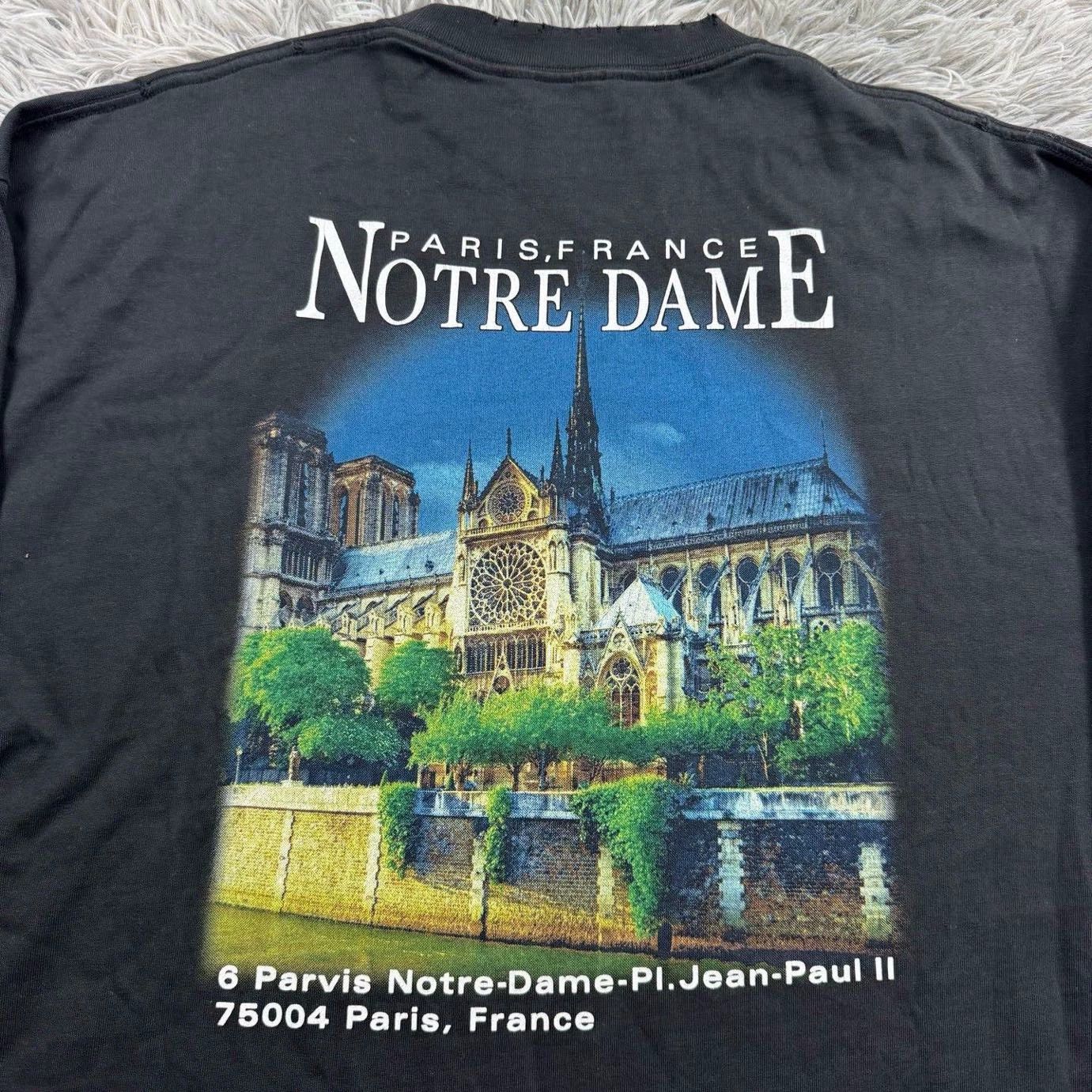 Balenciaga Balenciaga Castle Long Sleeve Tee - dmc Size US M / EU 48-50 / 2 - 6 Thumbnail