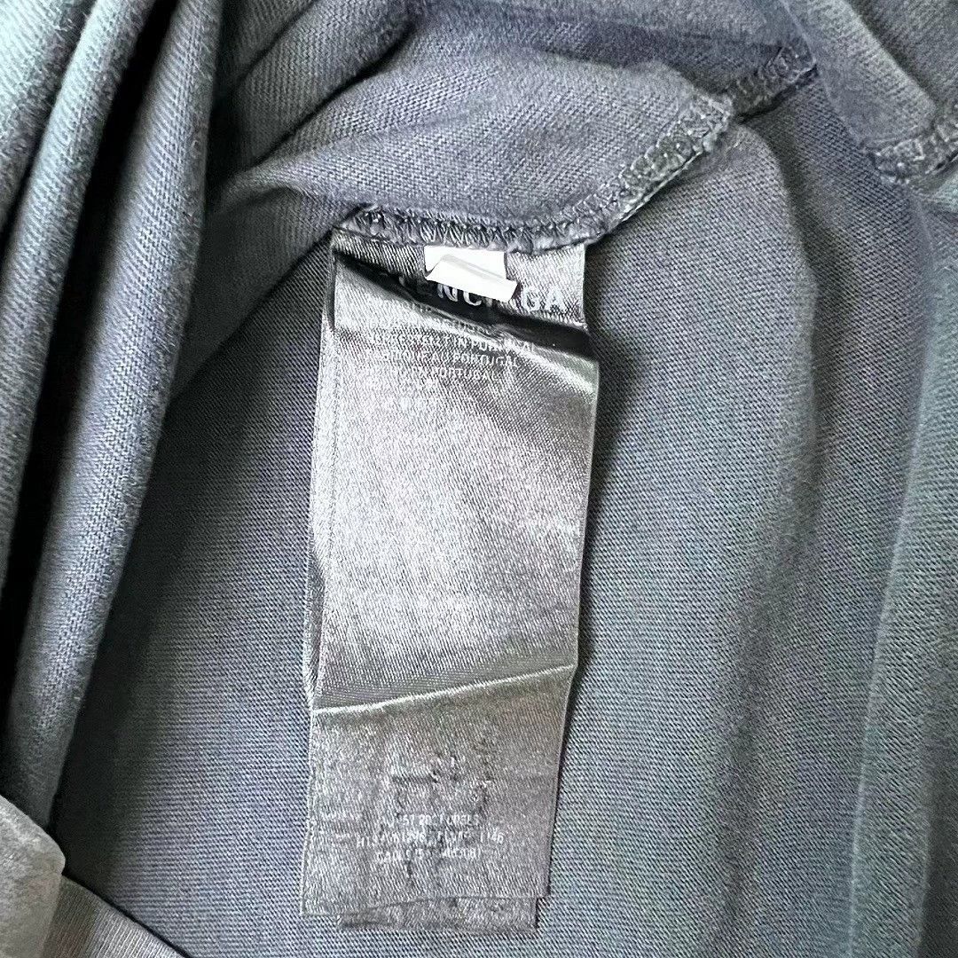 Balenciaga Balenciaga Logo Distressed Gray T-Shirt - dmc Size US L / EU 52-54 / 3 - 4 Thumbnail