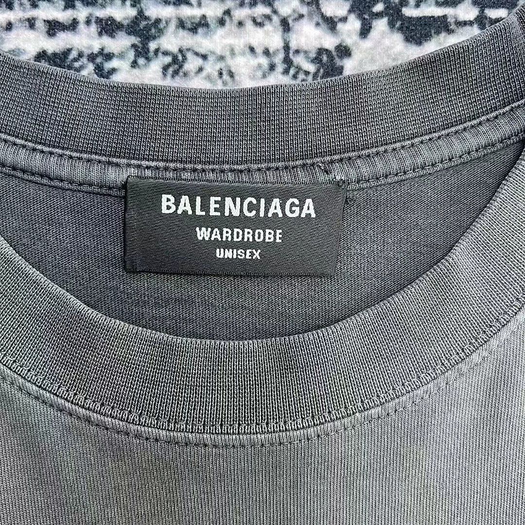 Balenciaga Balenciaga Logo Distressed Gray T-Shirt - dmc Size US L / EU 52-54 / 3 - 3 Thumbnail