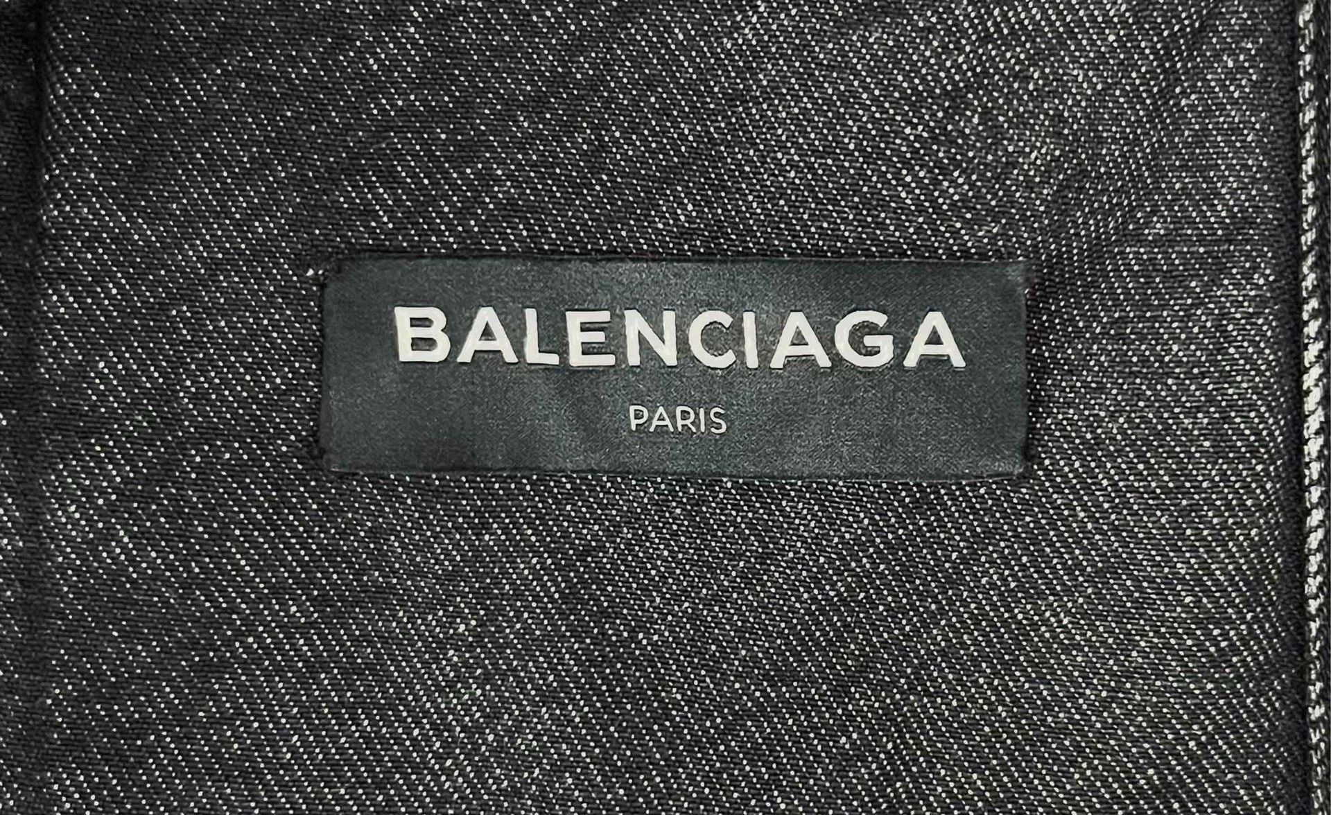 Balenciaga Balenciaga Black Distressed Denim Jacket - dmc Size US L / EU 52-54 / 3 - 4 Thumbnail