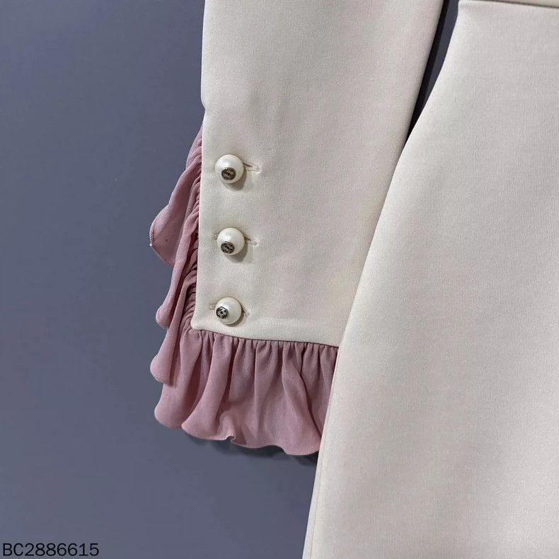 Gucci white ruffled dress with pearl buttons-dmc Size XS / US 0-2 / IT 36-38 - 4 Thumbnail