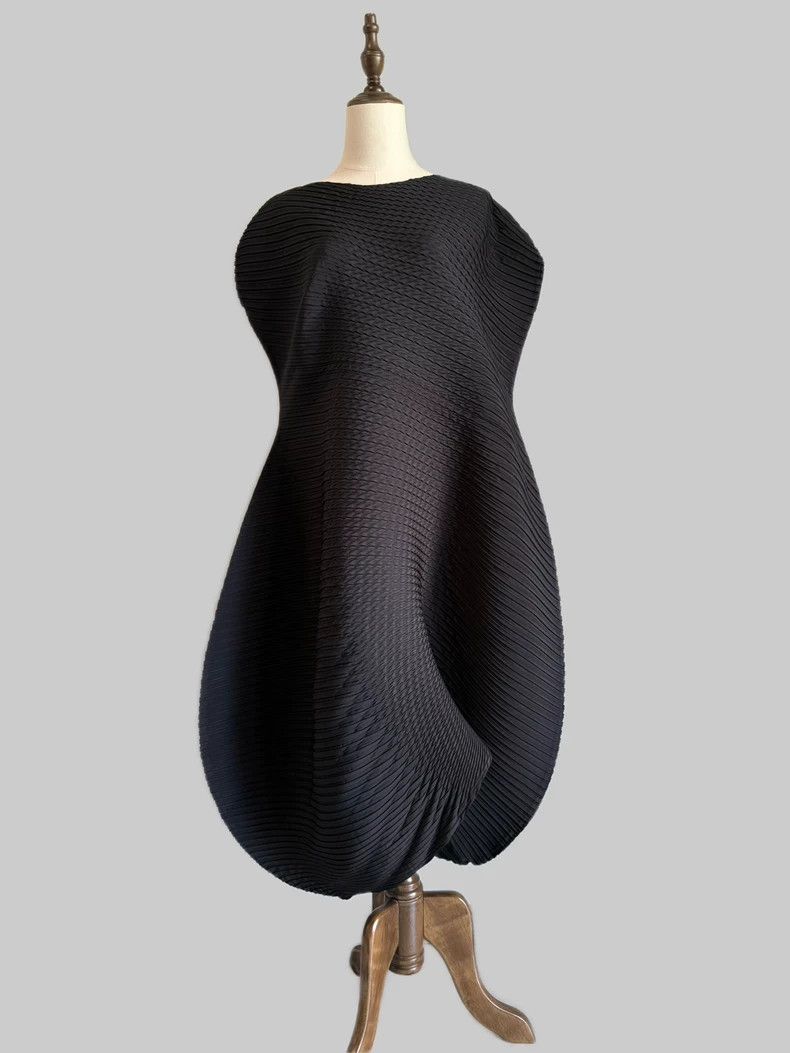 Issey Miyake Issey Miyake Pleated Fish Scale Dress -dmc Size M / US 6-8 / IT 42-44 - 2 Thumbnail