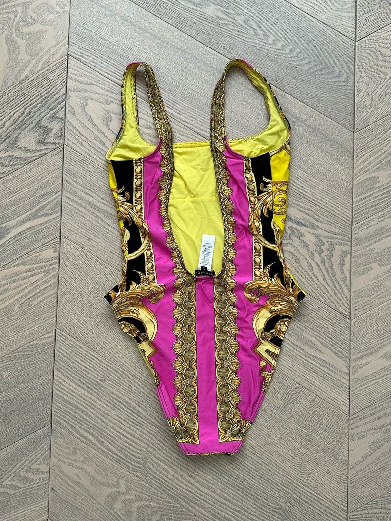 Versace Versace Yellow Printed Bikini Swimsuit - dmc Size 22" - 2 Thumbnail