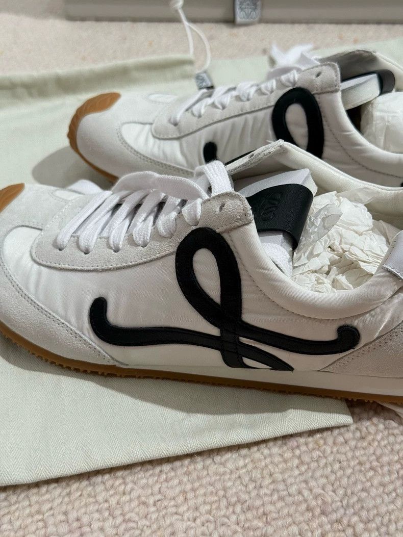 Loewe Loewe Runner 2.0 Women's White Sneakers - dmc Size US 9 / IT 39 - 4 Thumbnail