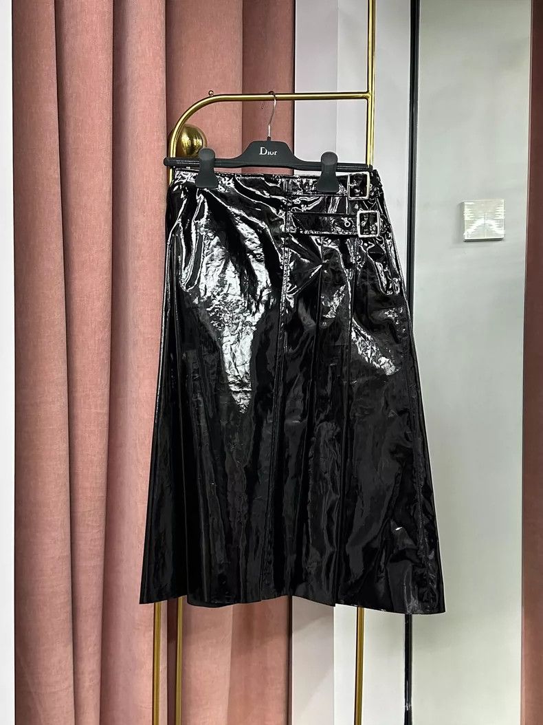 Gucci Gucci Black Patent Leather Skirt - dmc Size 24" / US 00 / IT 34 - 3 Thumbnail