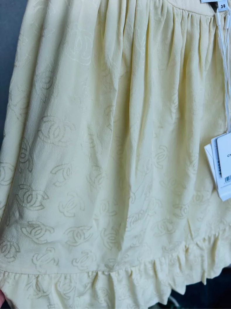Chanel Chanel 23S Yellow Silk Skirt - dmc Size 24" / US 00 / IT 34 - 2 Thumbnail