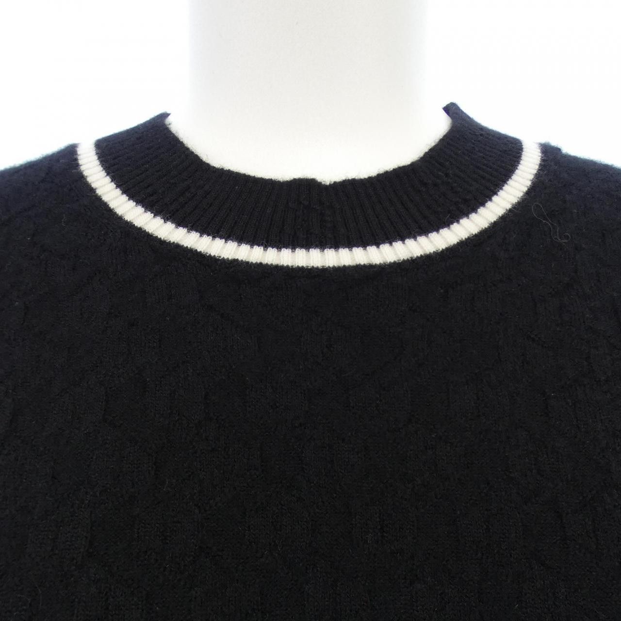 Chanel Chanel Chanel P75725K10982 Cashmere Knit Others Tops P75725K10982 DUTY FREE for USA Size ONE SIZE - 6 Thumbnail