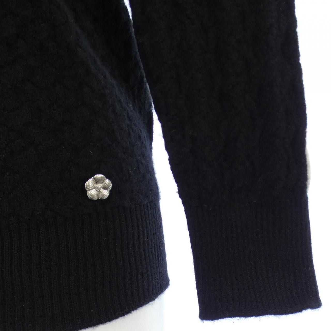 Chanel Chanel Chanel P75725K10982 Cashmere Knit Others Tops P75725K10982 DUTY FREE for USA Size ONE SIZE - 7 Thumbnail
