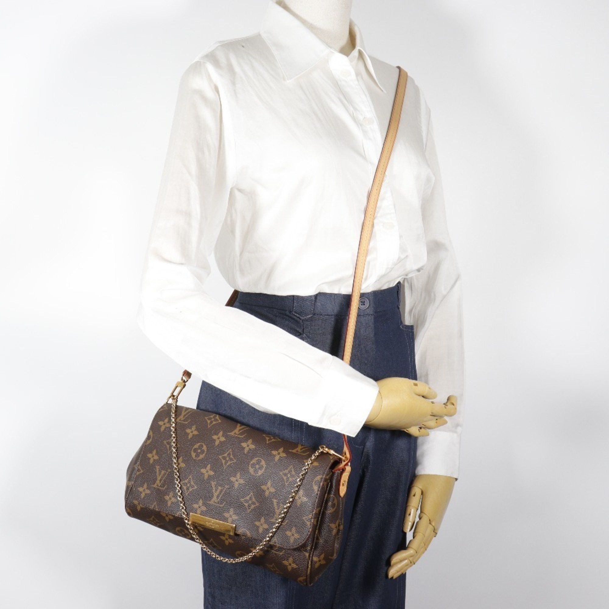 Louis Vuitton Louis Vuitton Monogram Favorite PM Shoulder Bag, 2-Way, Canvas, FL0193, A5 Size, Women's Size ONE SIZE - 14 Thumbnail