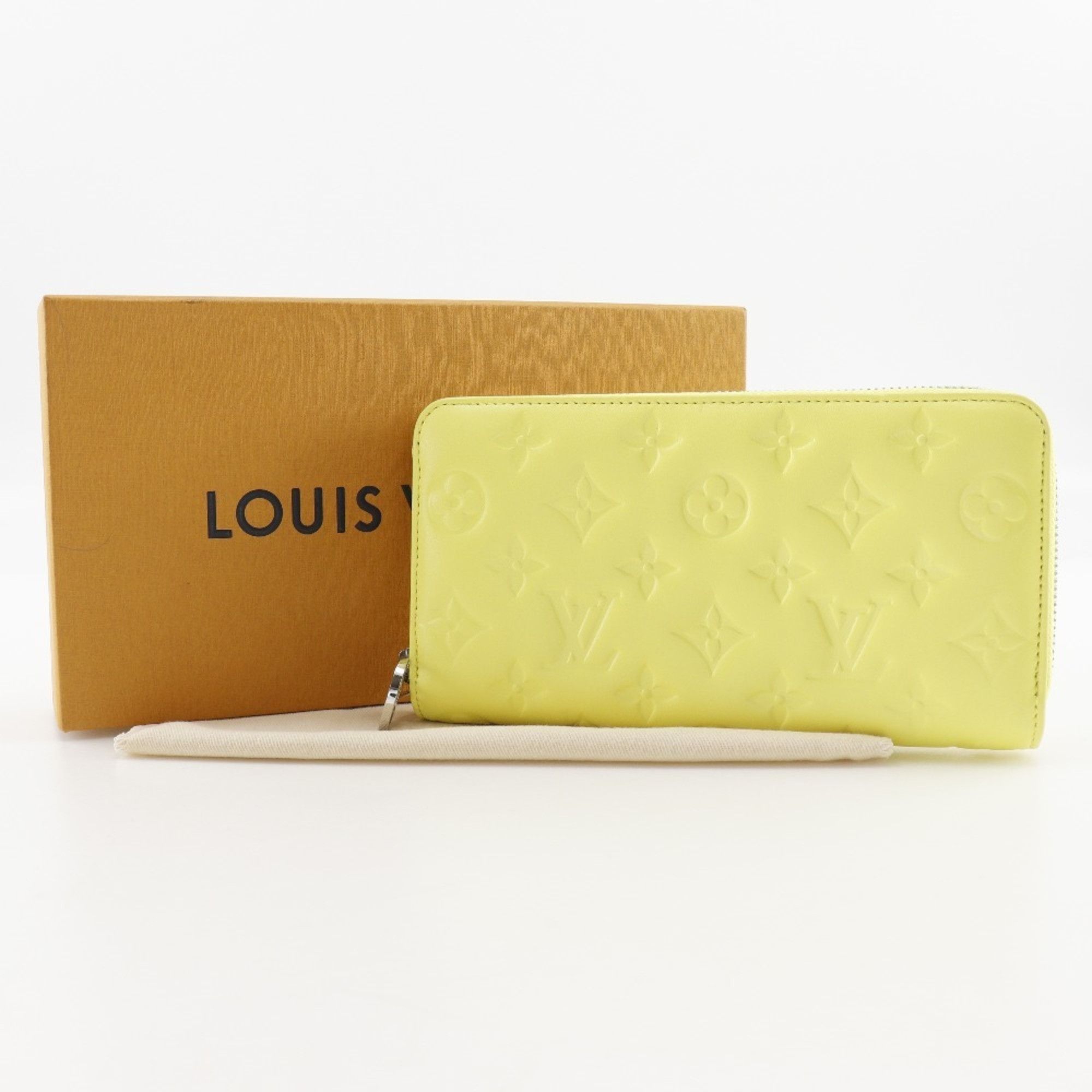 Louis Vuitton Louis Vuitton Coussin Zippy Wallet M83104, a long wallet in Smiley Yellow lambskin. Size ONE SIZE - 17 Thumbnail